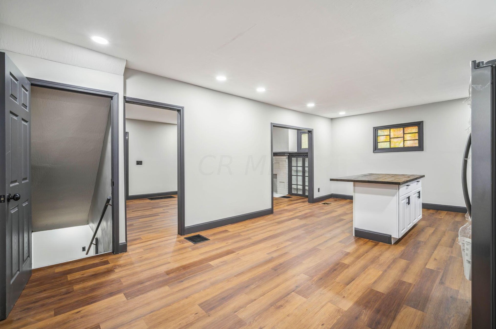 153 Clarendon Ave, Columbus OH 43223-1005 exterior