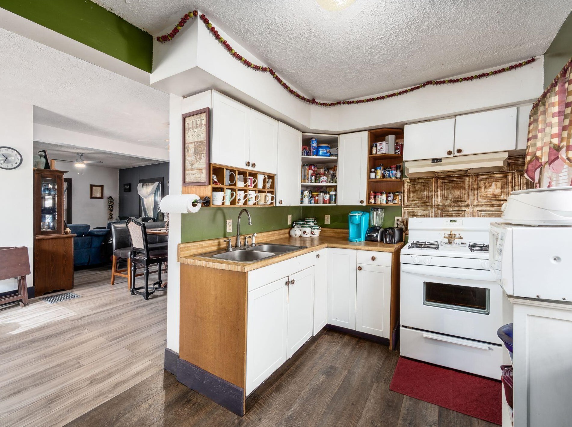494 Park St, Marion OH  43302-2410 exterior