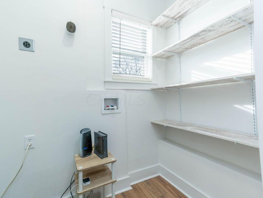 936 Bellows Ave, Columbus OH  43223-1514 exterior