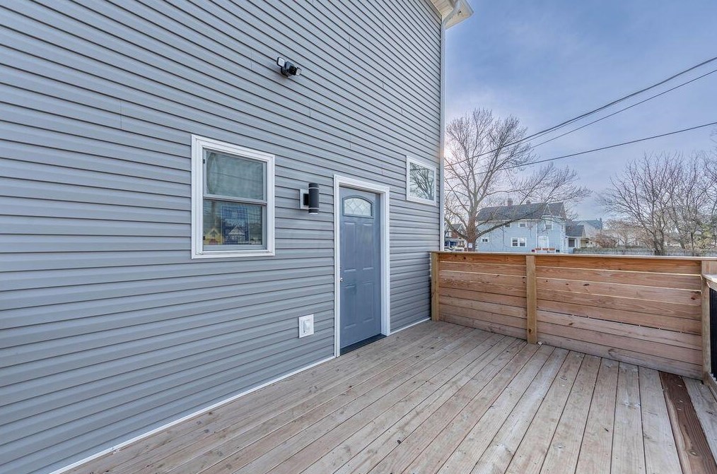 936 Bellows Ave, Columbus OH  43223-1514 exterior