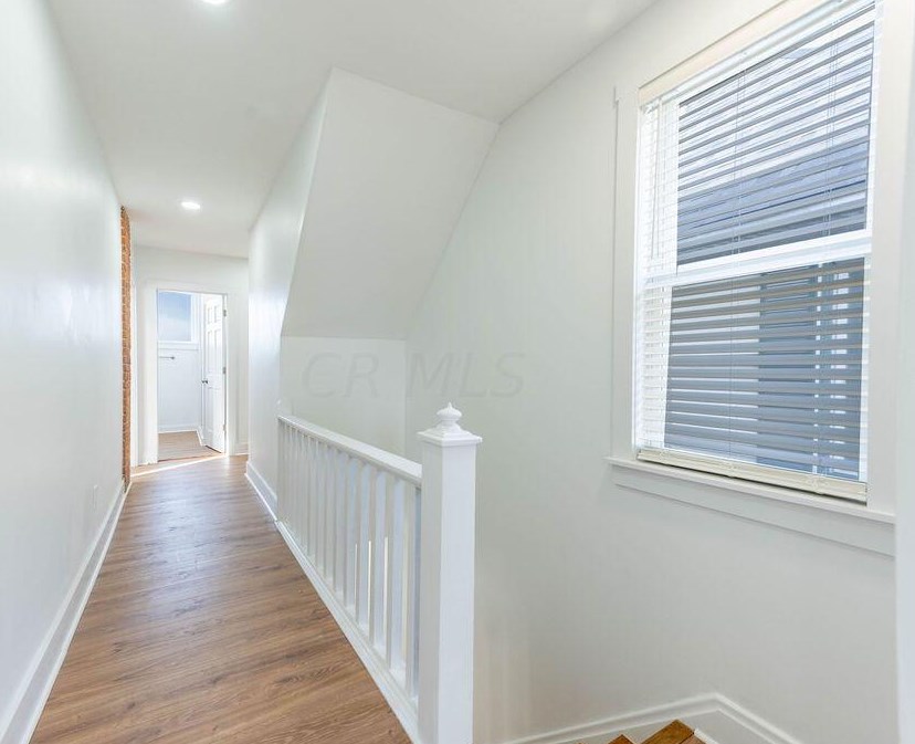 936 Bellows Ave, Columbus OH  43223-1514 exterior