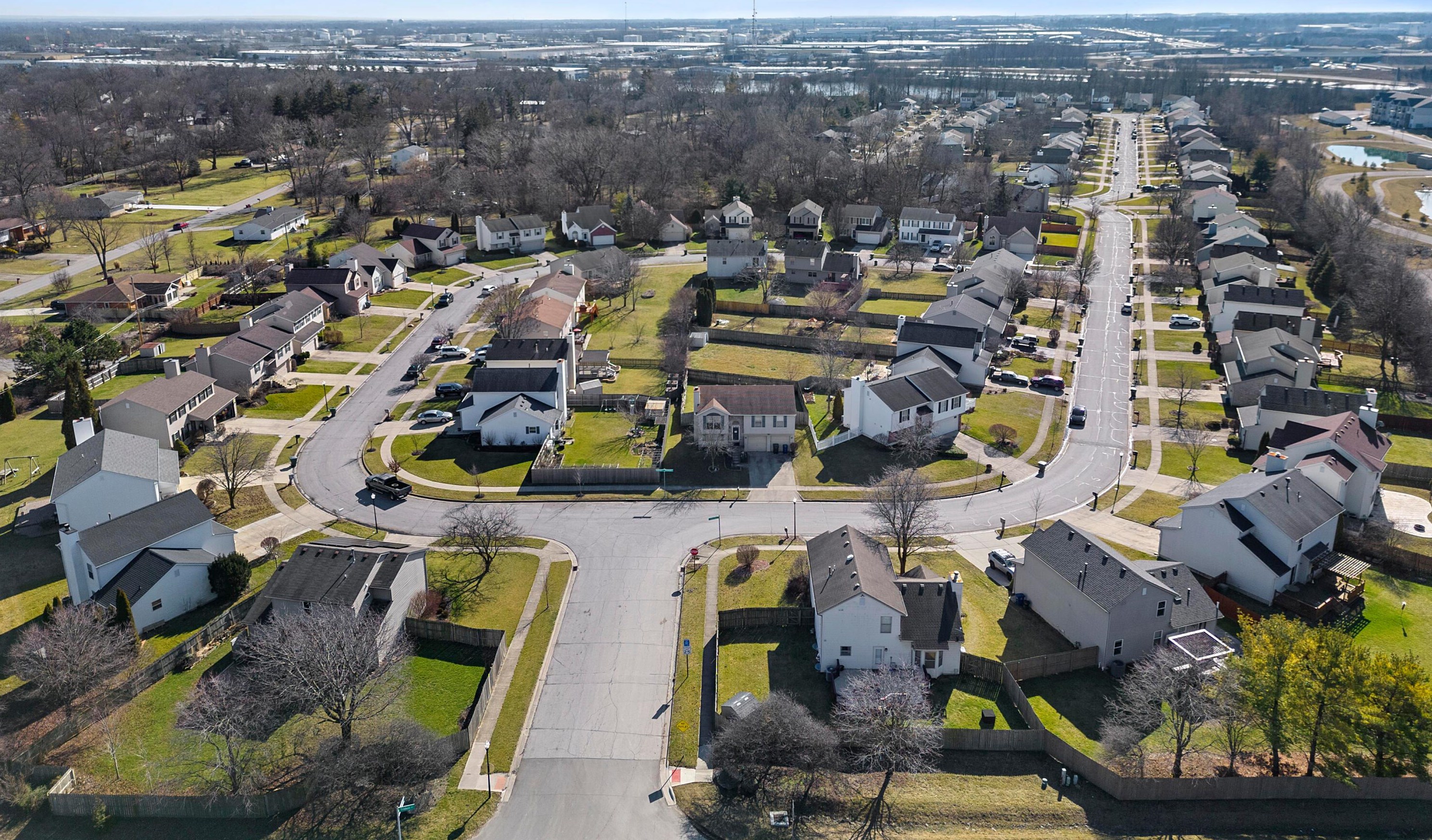 1511 Brookforest Dr, Columbus OH  43204-5027 exterior