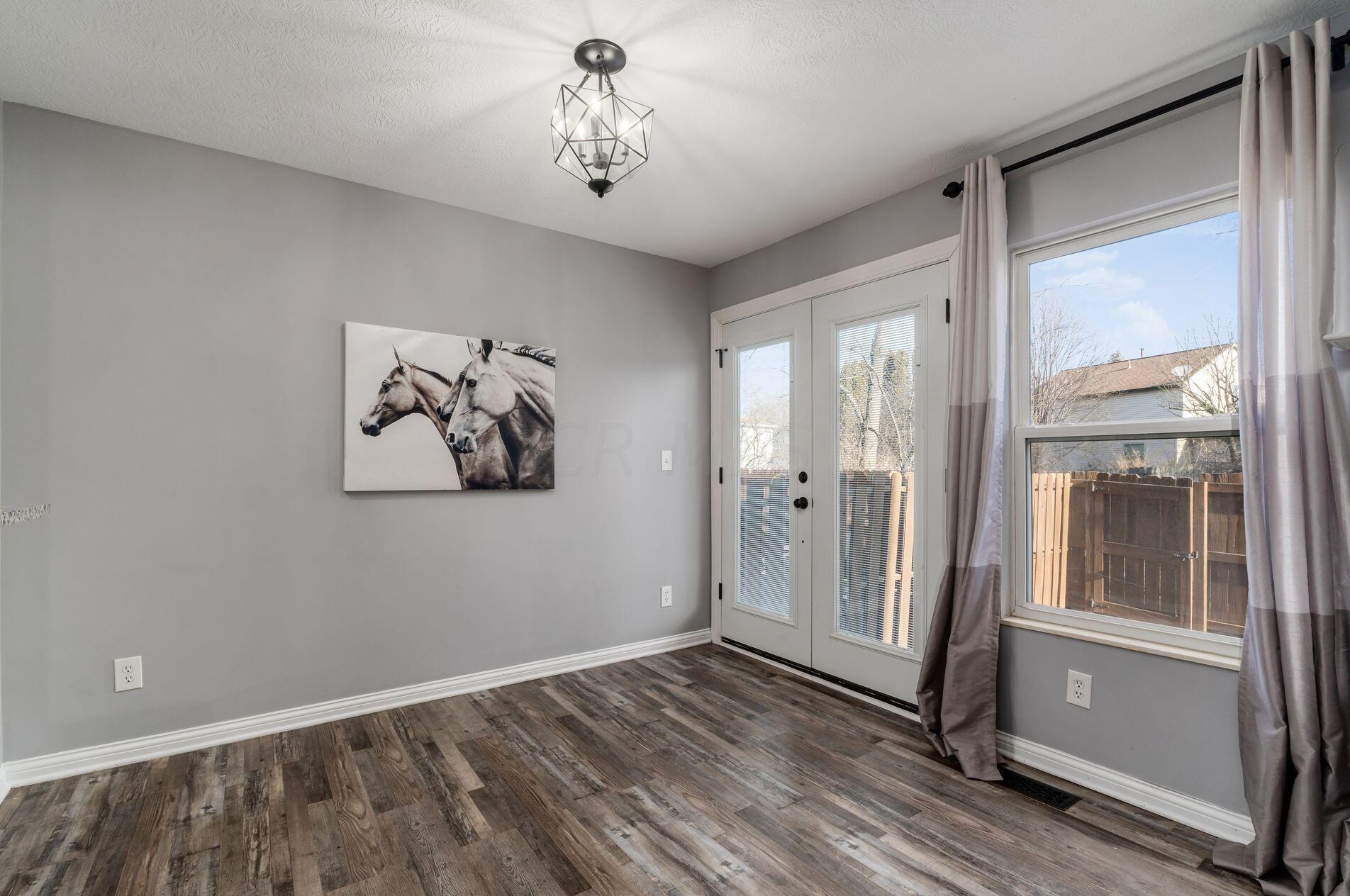 574 Chadwood Dr, Columbus OH  43230-6255 exterior