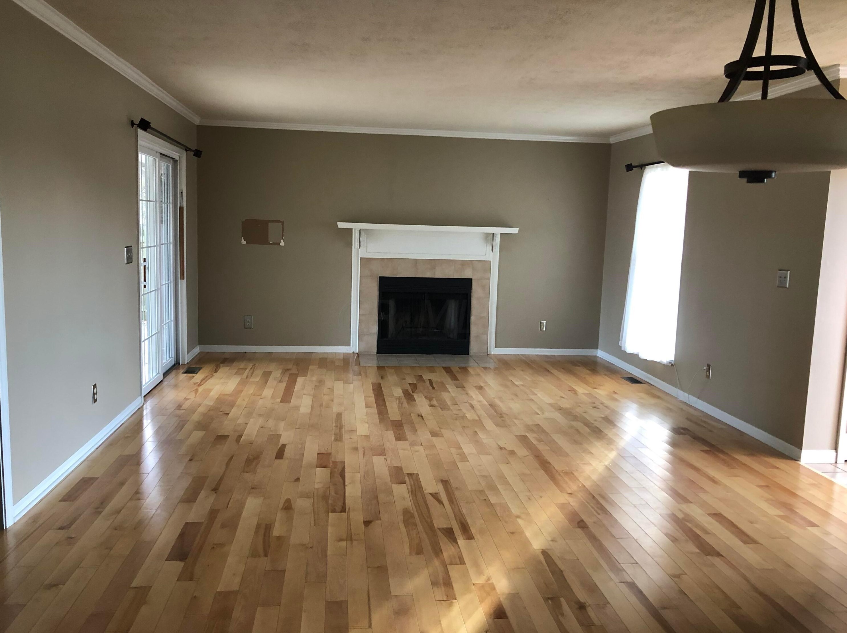 124 Coventry Ct, Lancaster OH  43130-4135 exterior