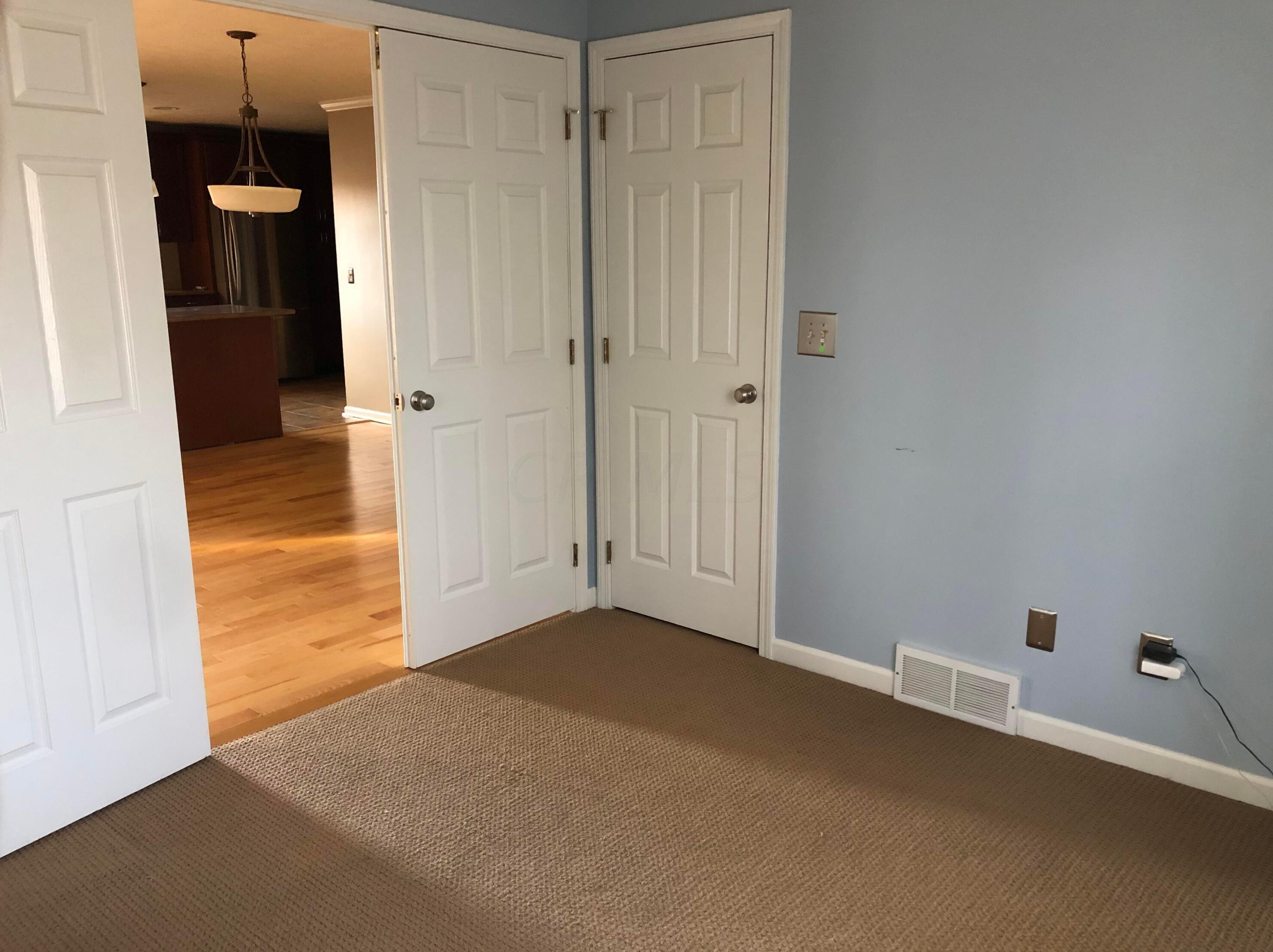 124 Coventry Ct, Lancaster OH  43130-4135 exterior