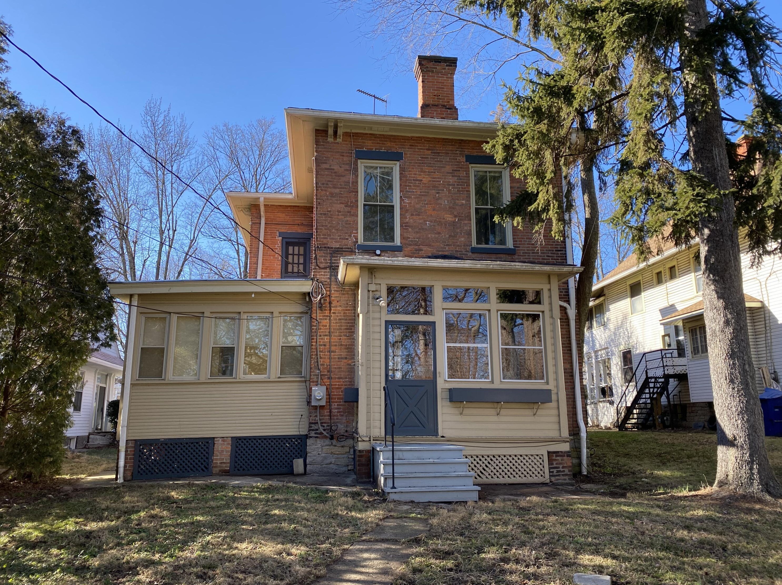 102 Washington St, Delaware OH  43015-2357 exterior