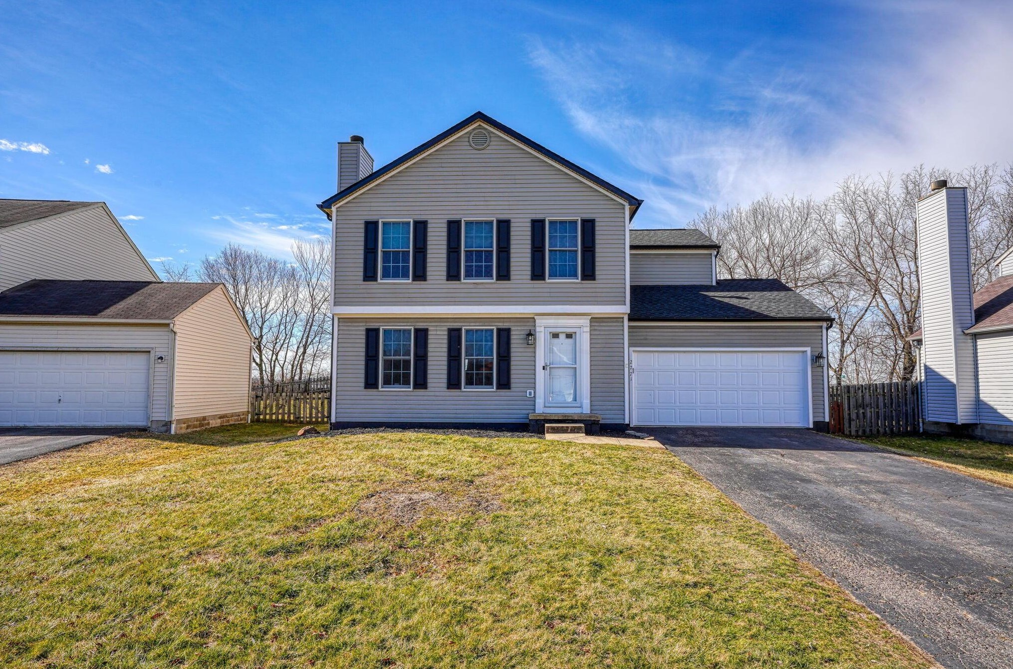 2771 Cross Creek Ave, Lancaster OH  43130-7811 exterior