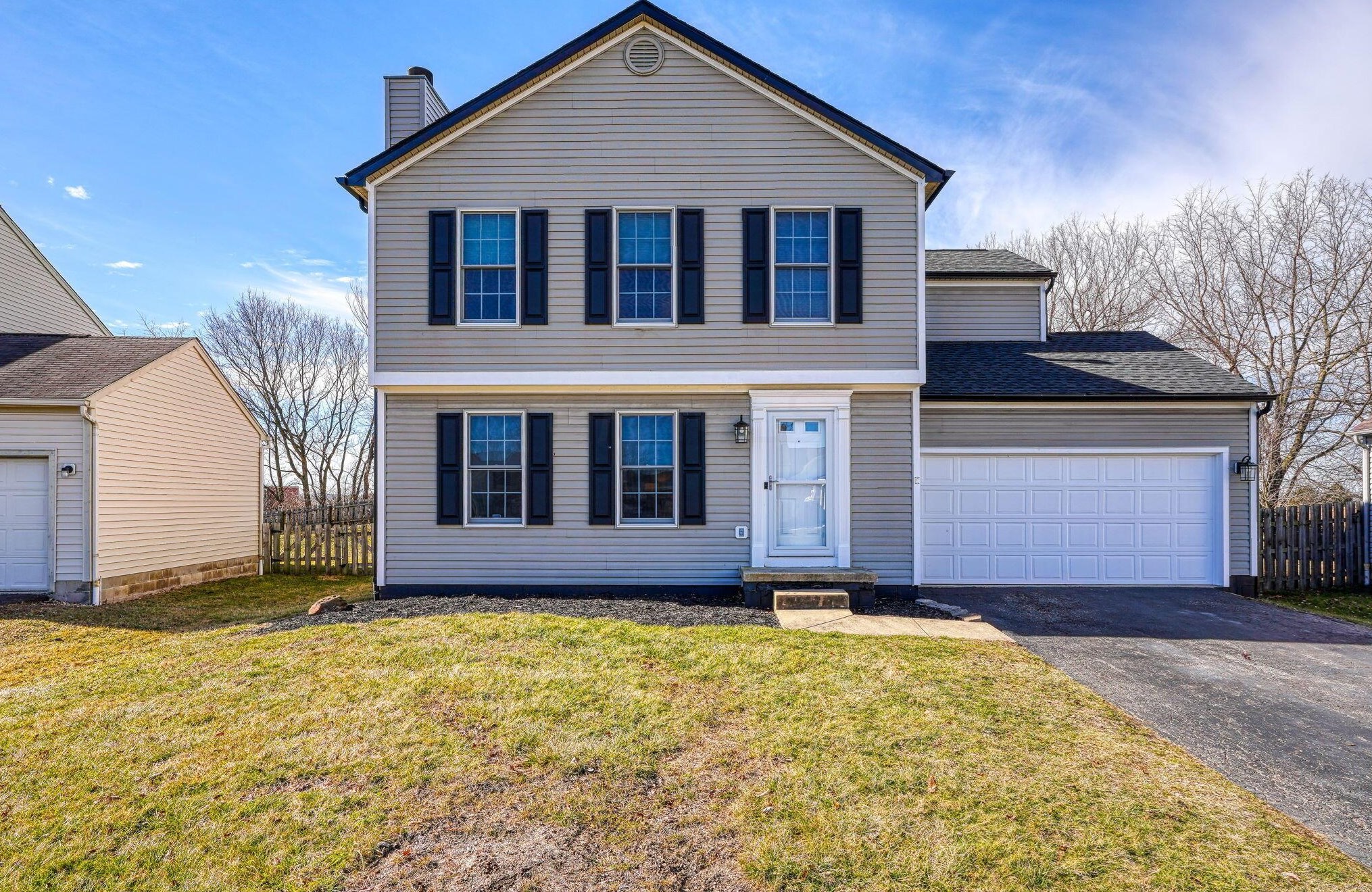 2771 Cross Creek Ave, Lancaster OH  43130-7811 exterior