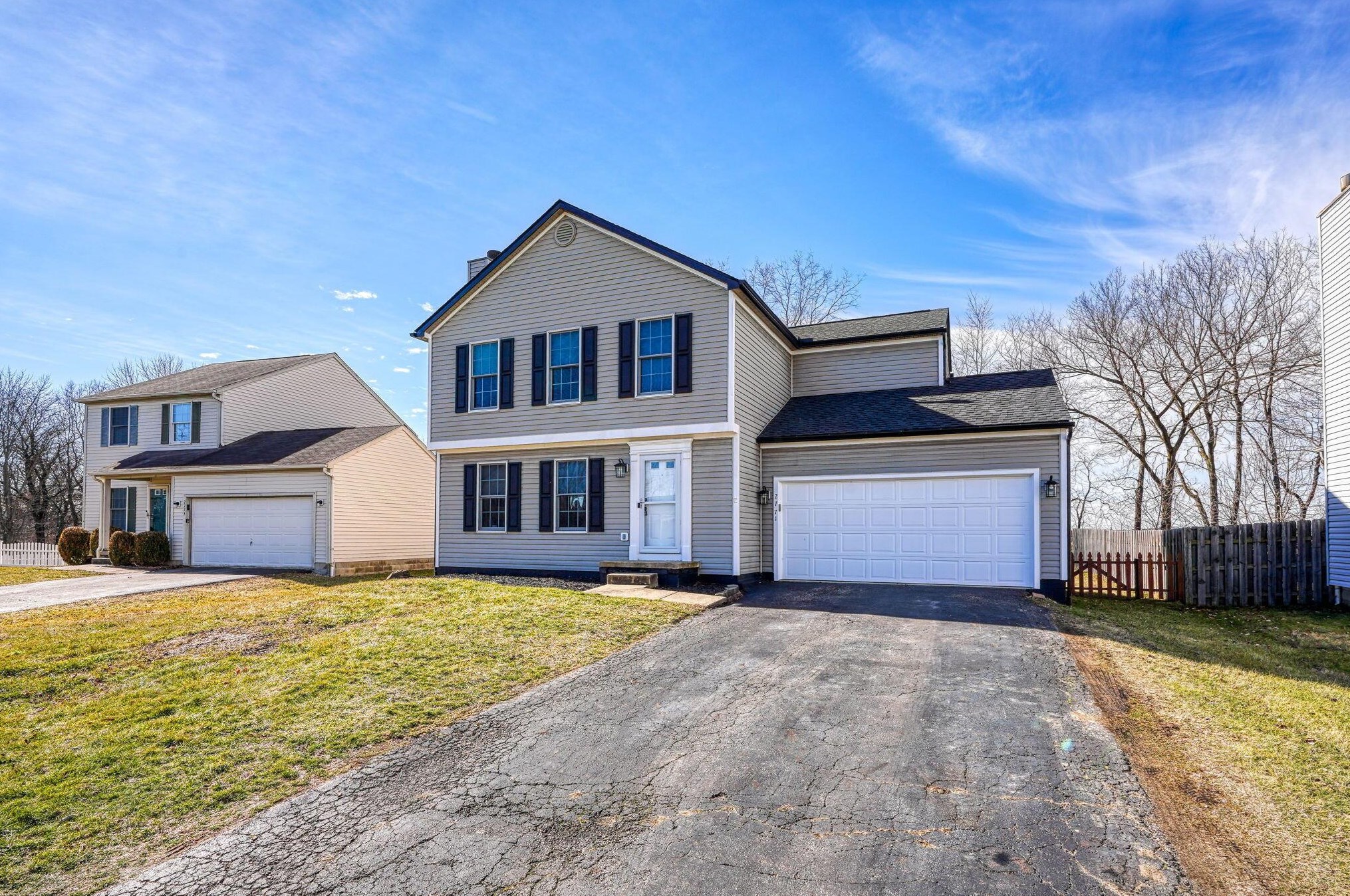 2771 Cross Creek Ave, Lancaster OH  43130-7811 exterior
