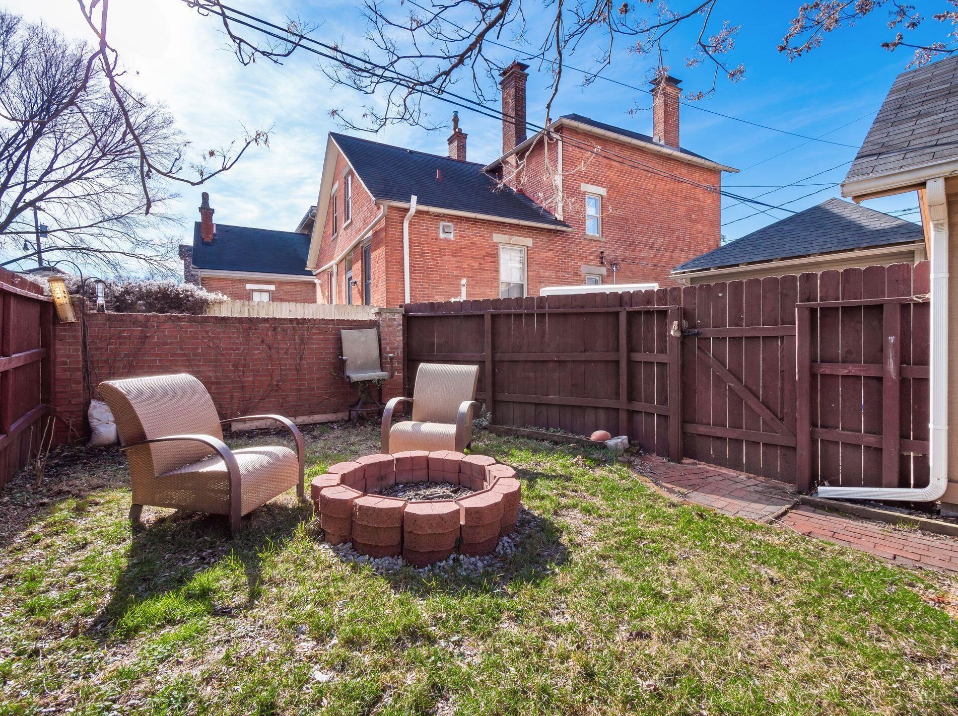 35 Thurman Ave, Columbus OH  43206-3423 exterior