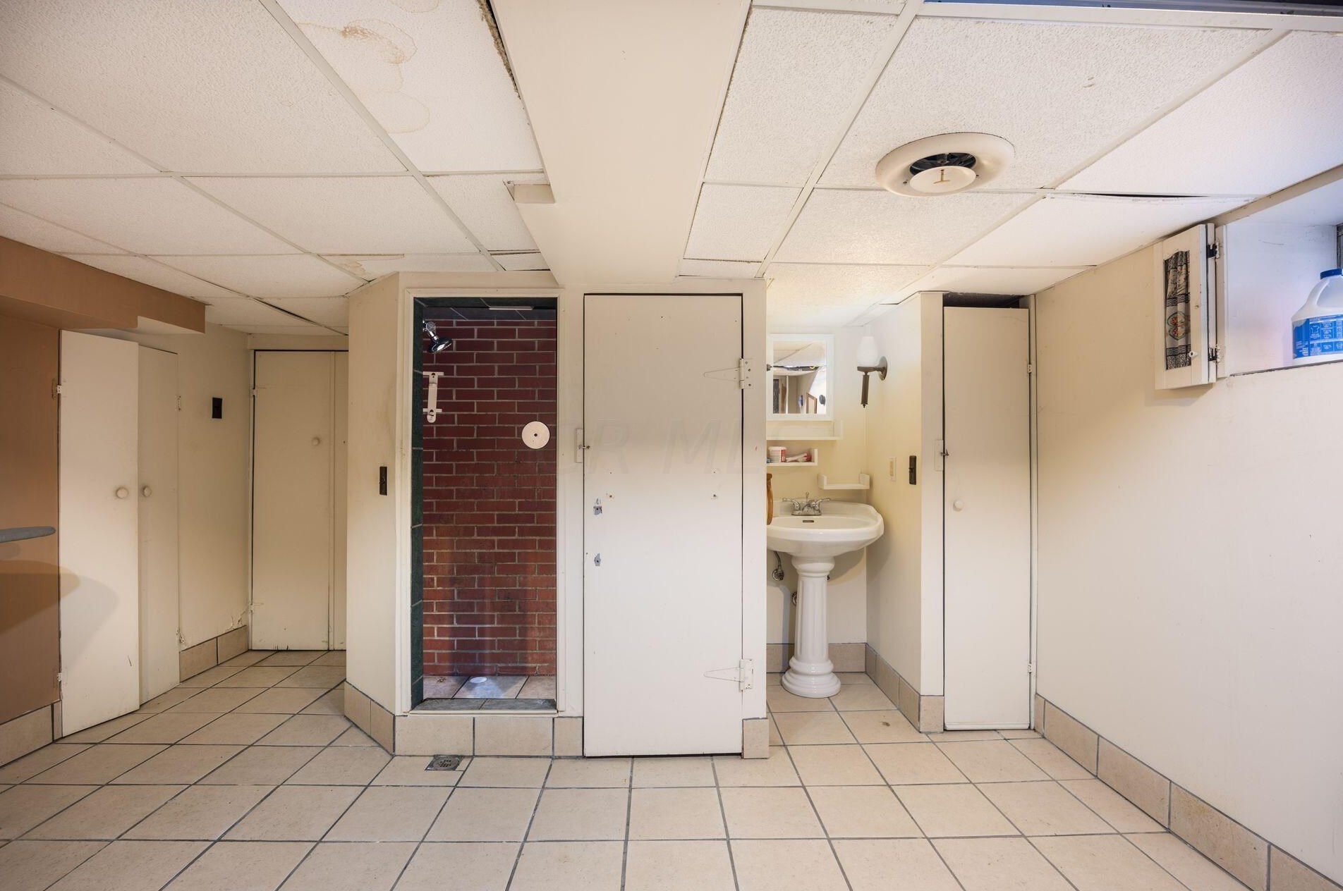 35 Thurman Ave, Columbus OH  43206-3423 exterior