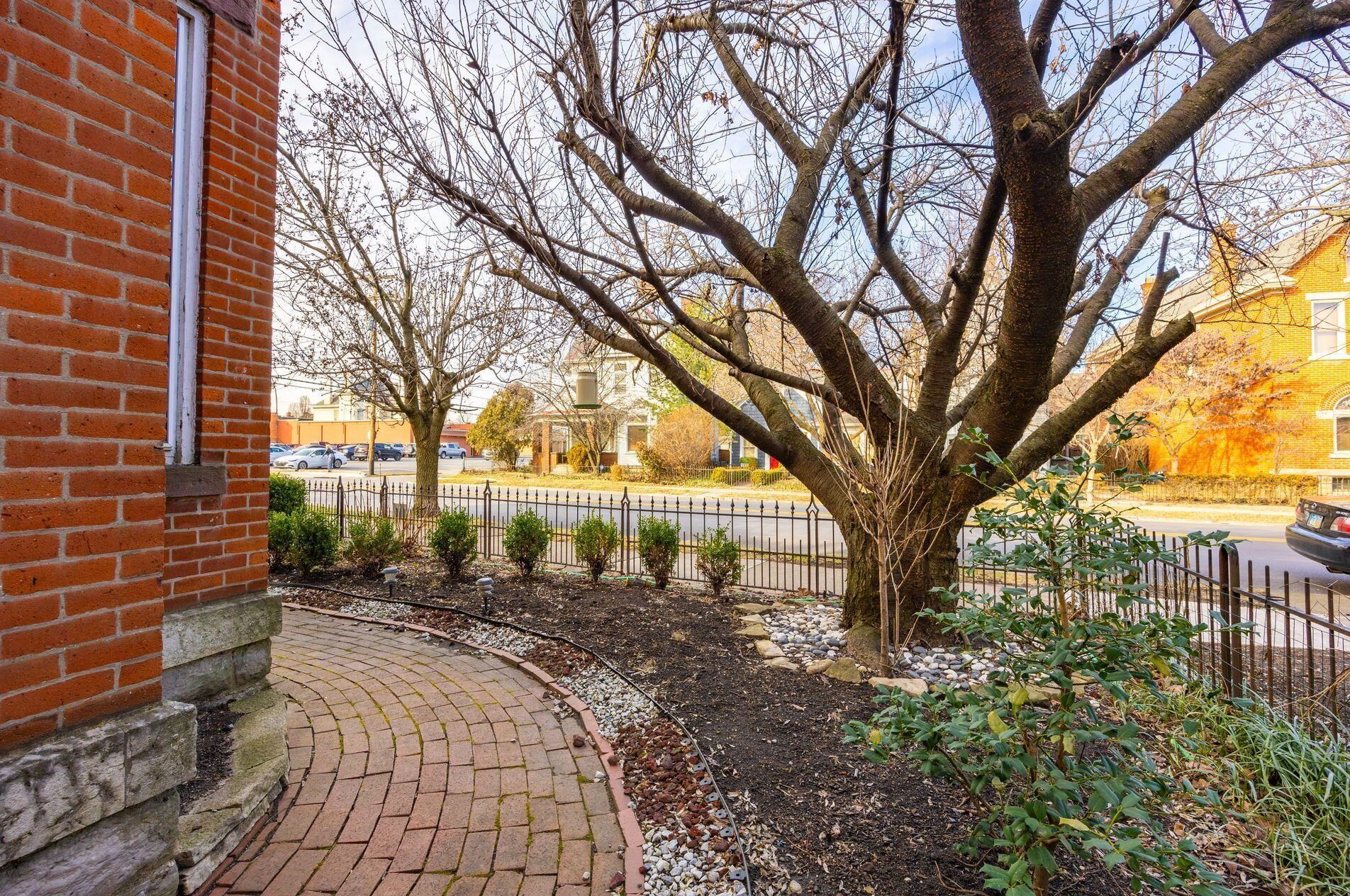 35 Thurman Ave, Columbus OH  43206-3423 exterior