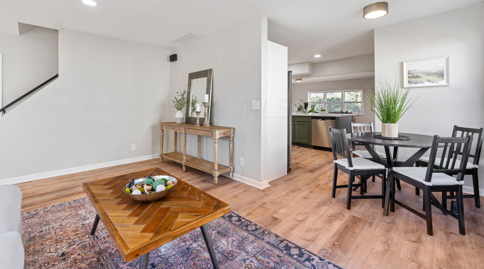 189 Gould Rd, Columbus OH  43209-1549 exterior