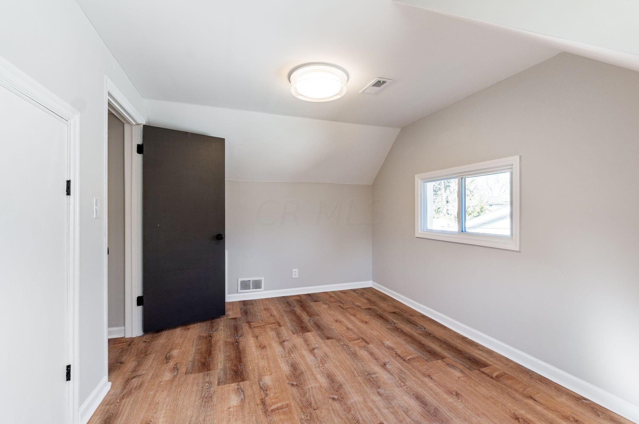 189 Gould Rd, Columbus OH  43209-1549 exterior