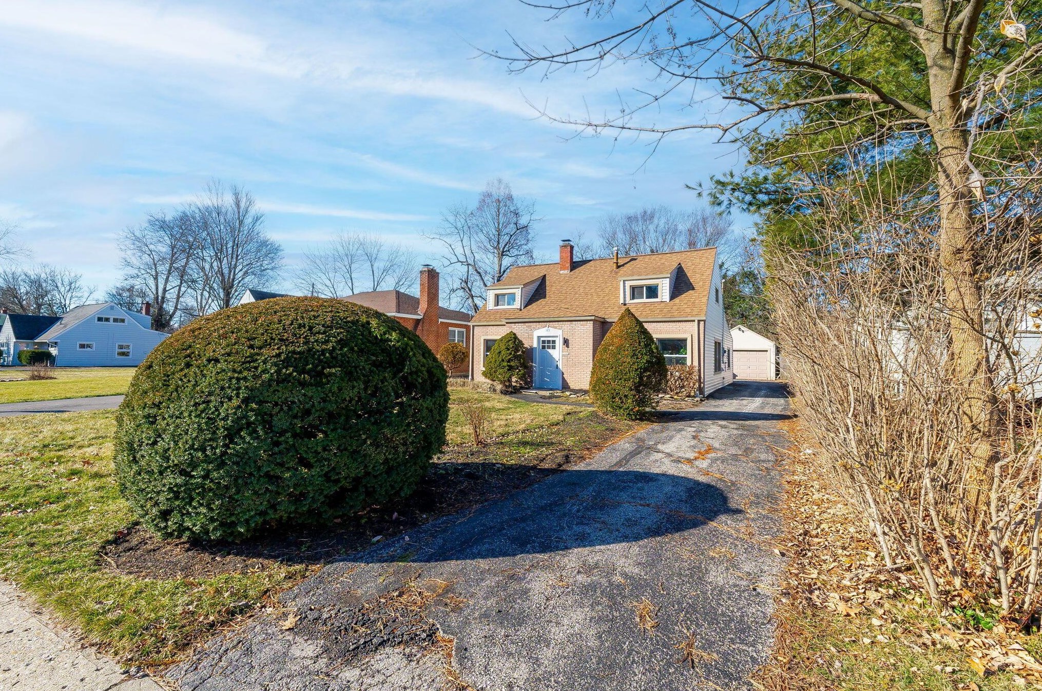 189 Gould Rd, Columbus OH  43209-1549 exterior