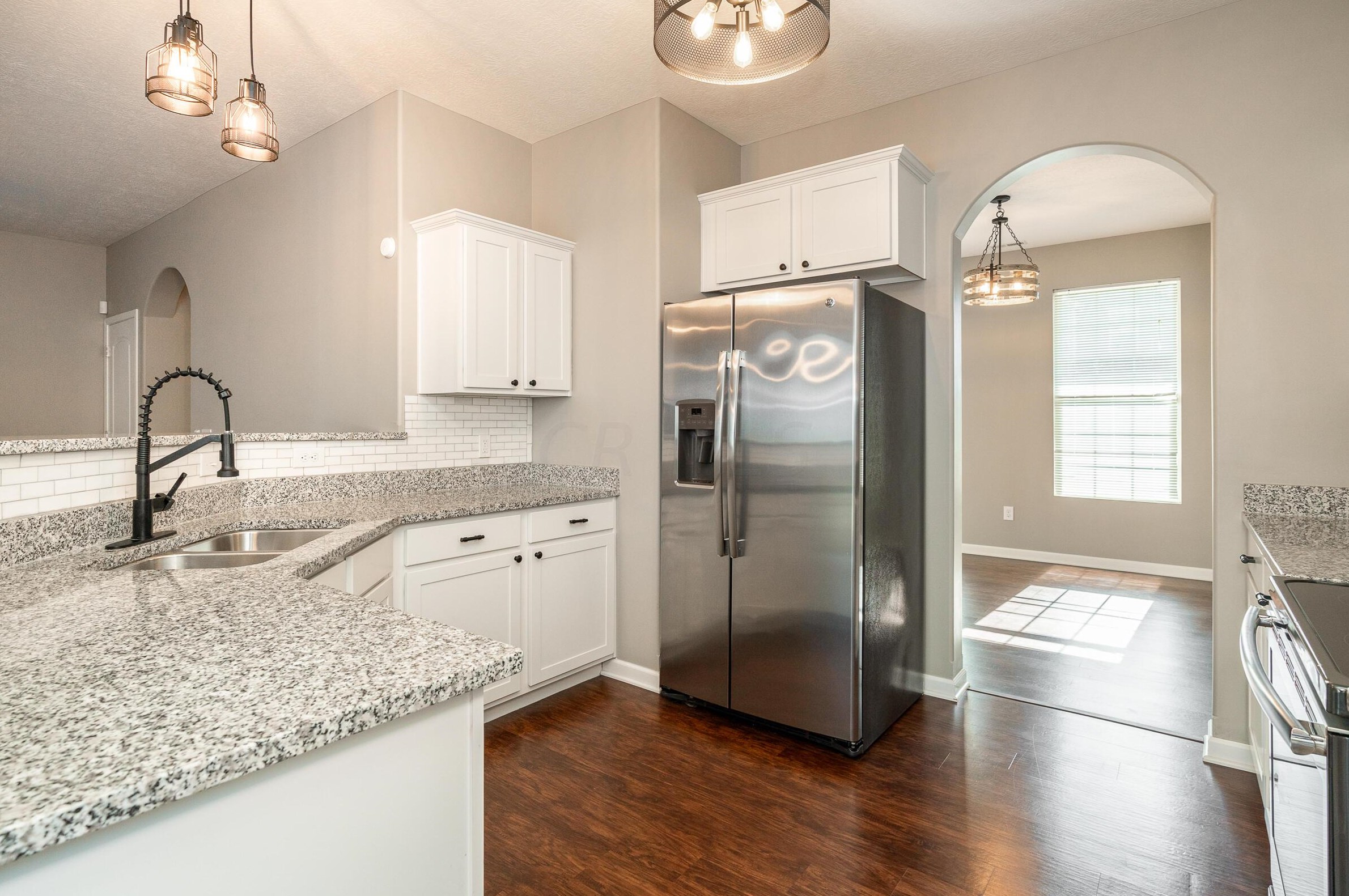 5654 Alliance Way, Columbus OH  43228-8947 exterior