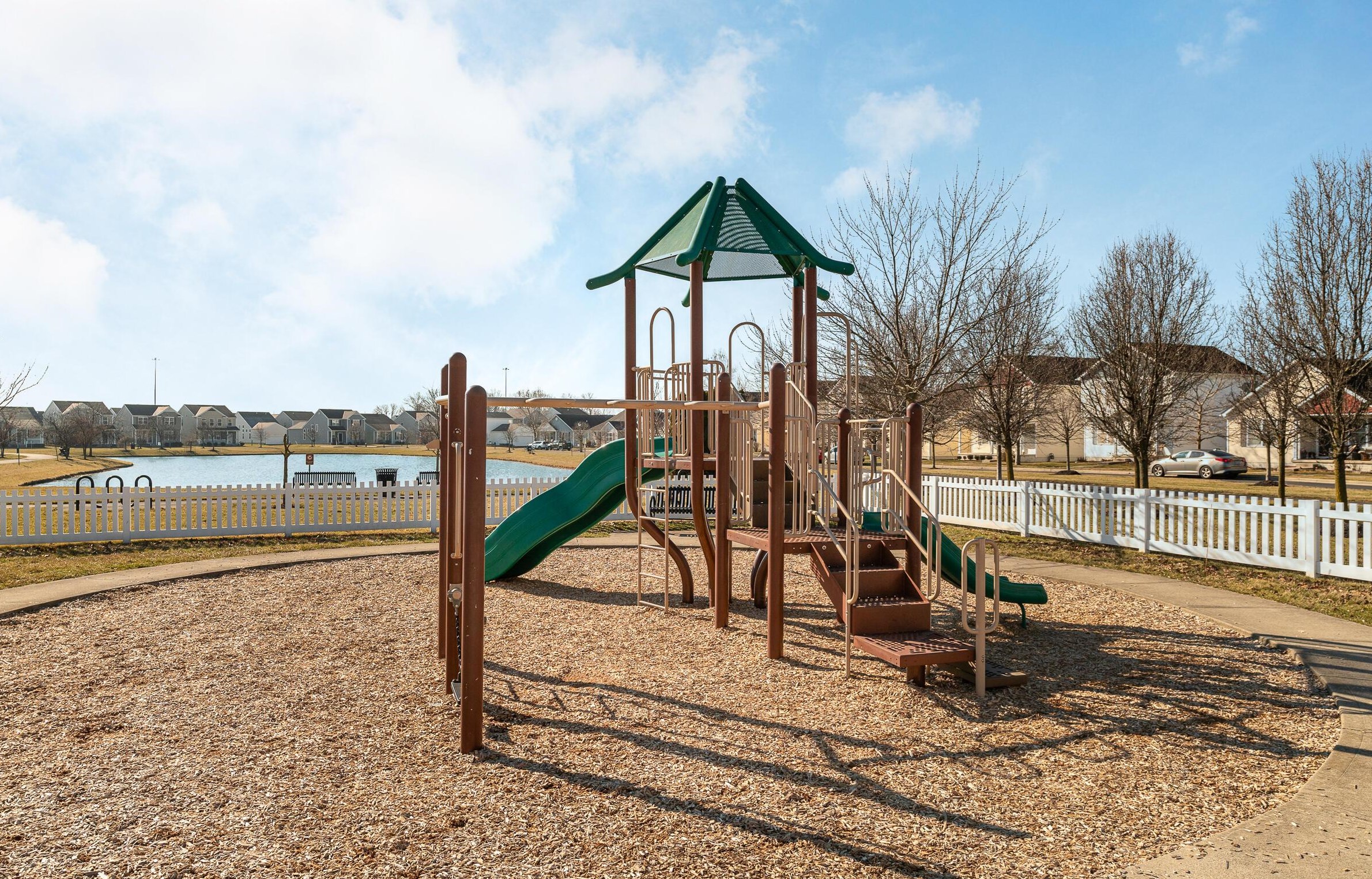 5654 Alliance Way, Columbus OH  43228-8947 exterior