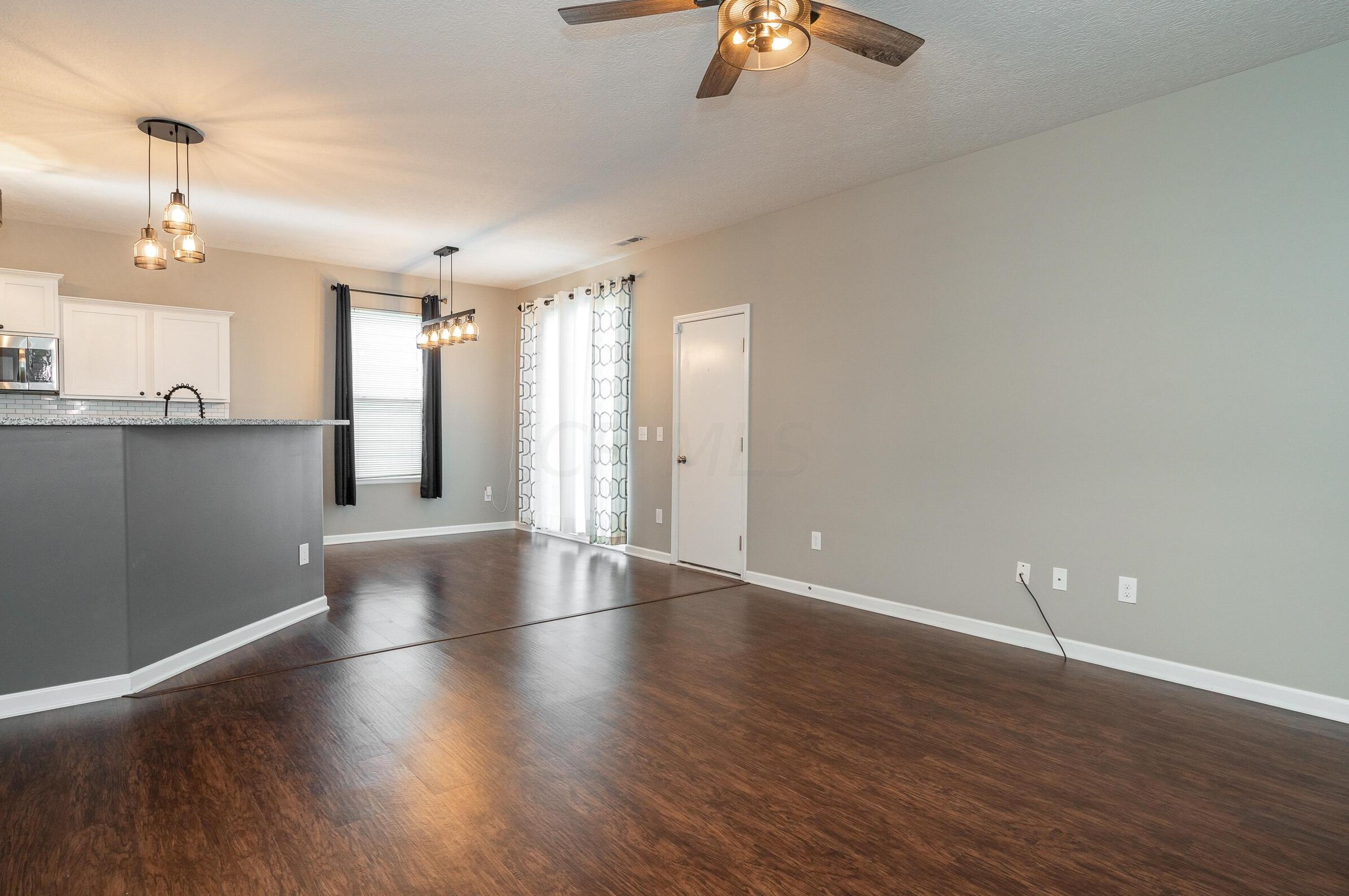 5654 Alliance Way, Columbus OH  43228-8947 exterior