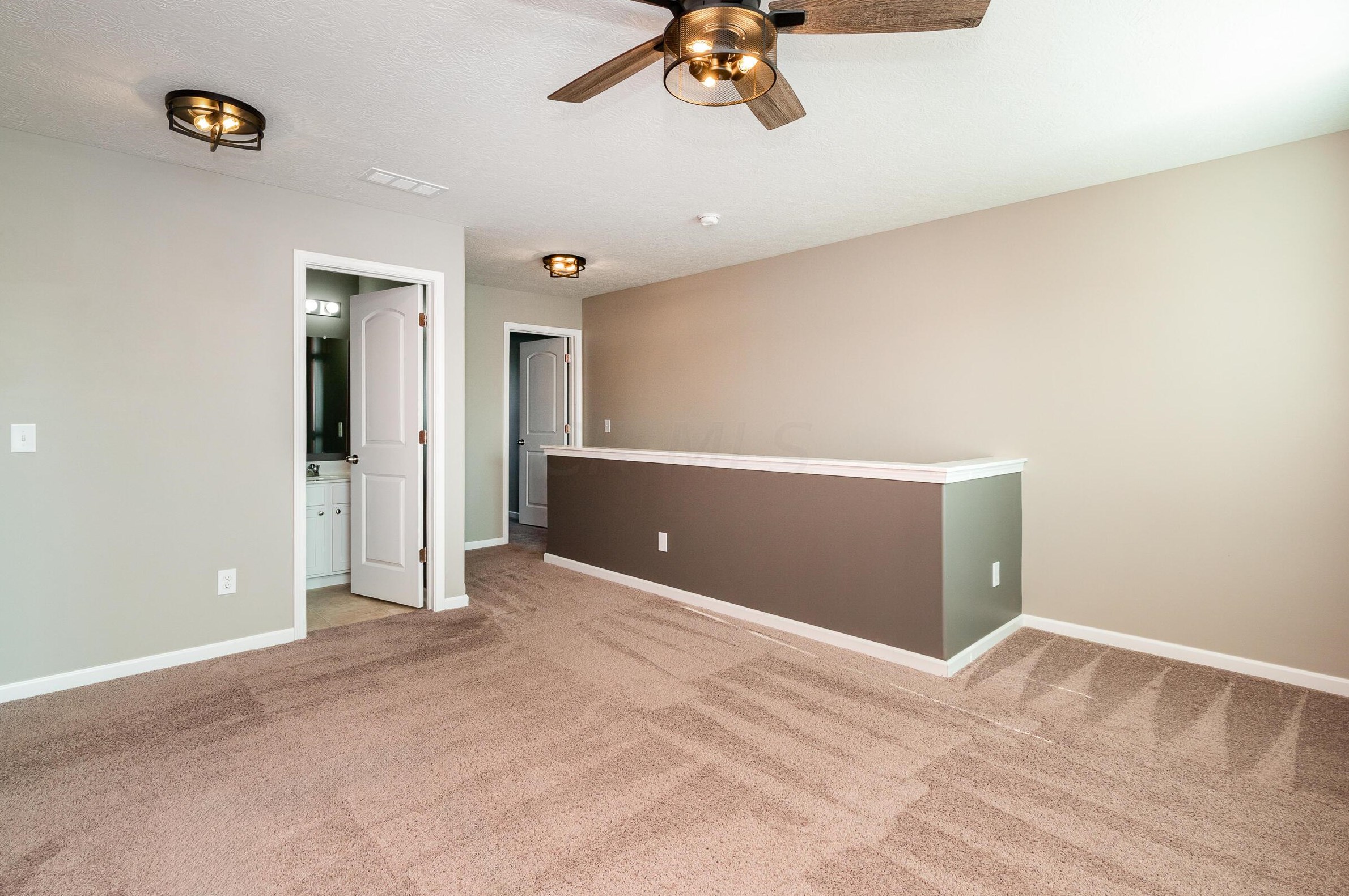 5654 Alliance Way, Columbus OH  43228-8947 exterior