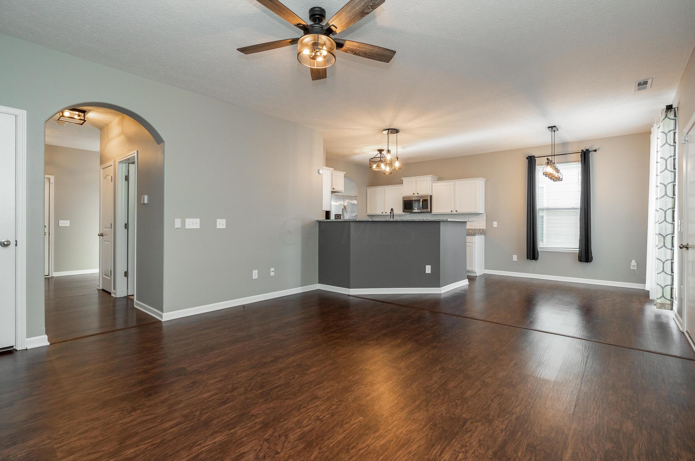 5654 Alliance Way, Columbus OH  43228-8947 exterior