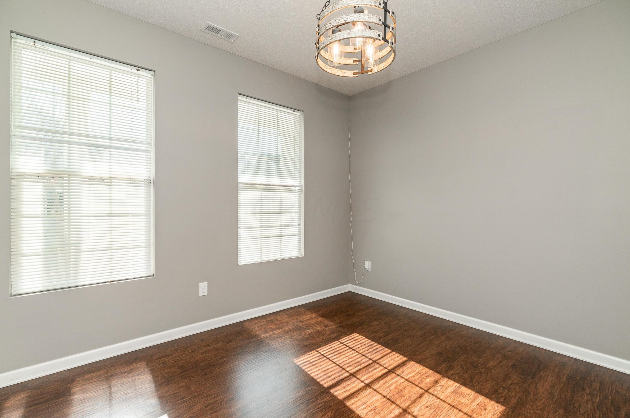 5654 Alliance Way, Columbus OH  43228-8947 exterior