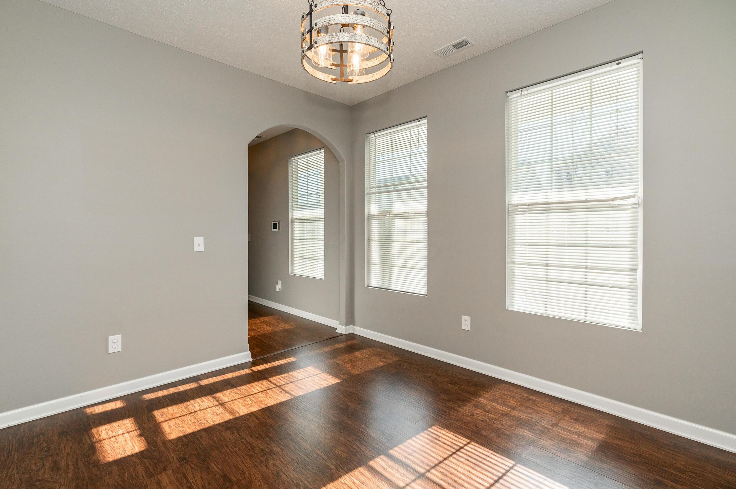 5654 Alliance Way, Columbus OH  43228-8947 exterior