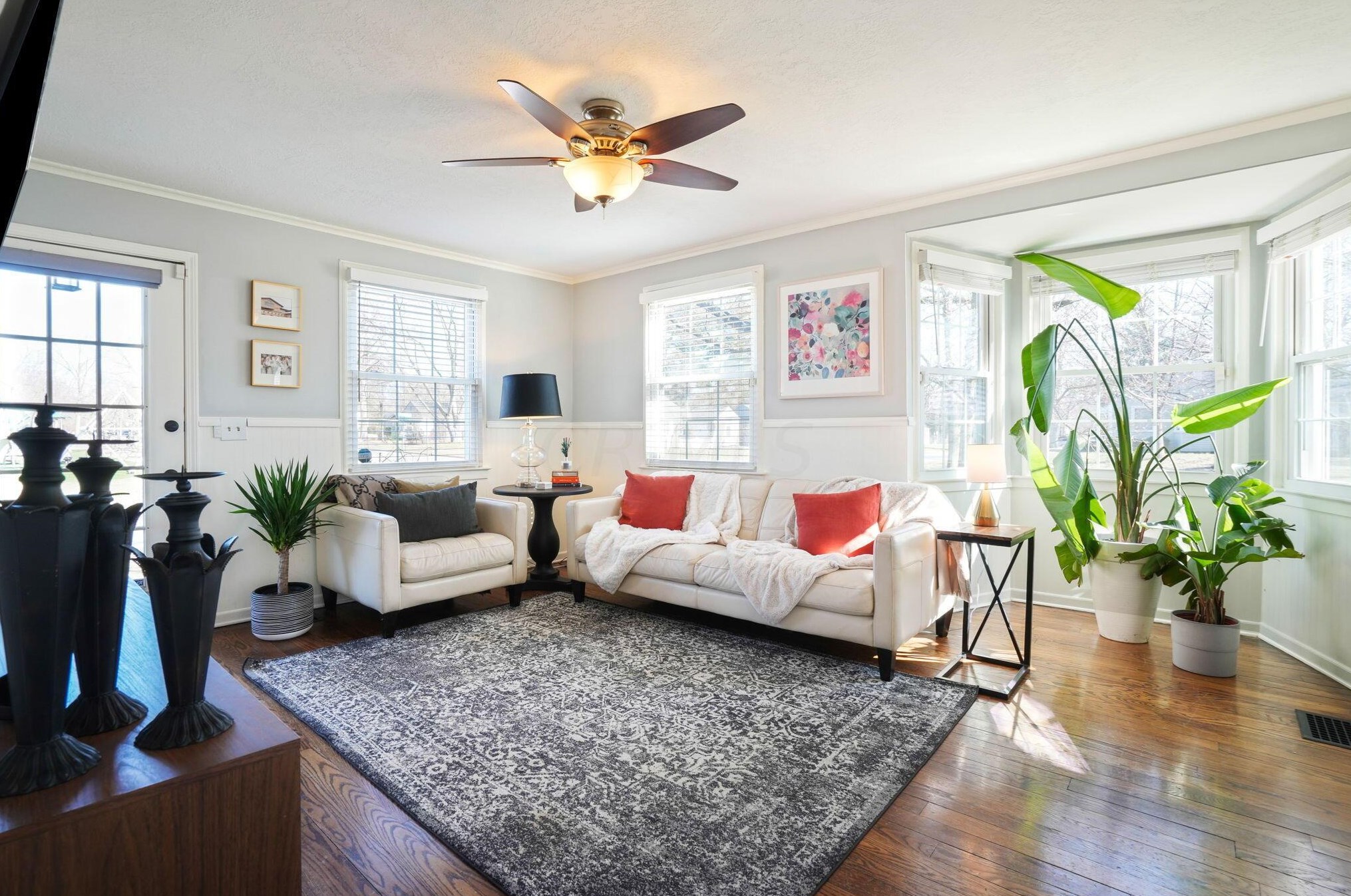 395 Selby Blvd, Columbus OH  43085-3623 exterior