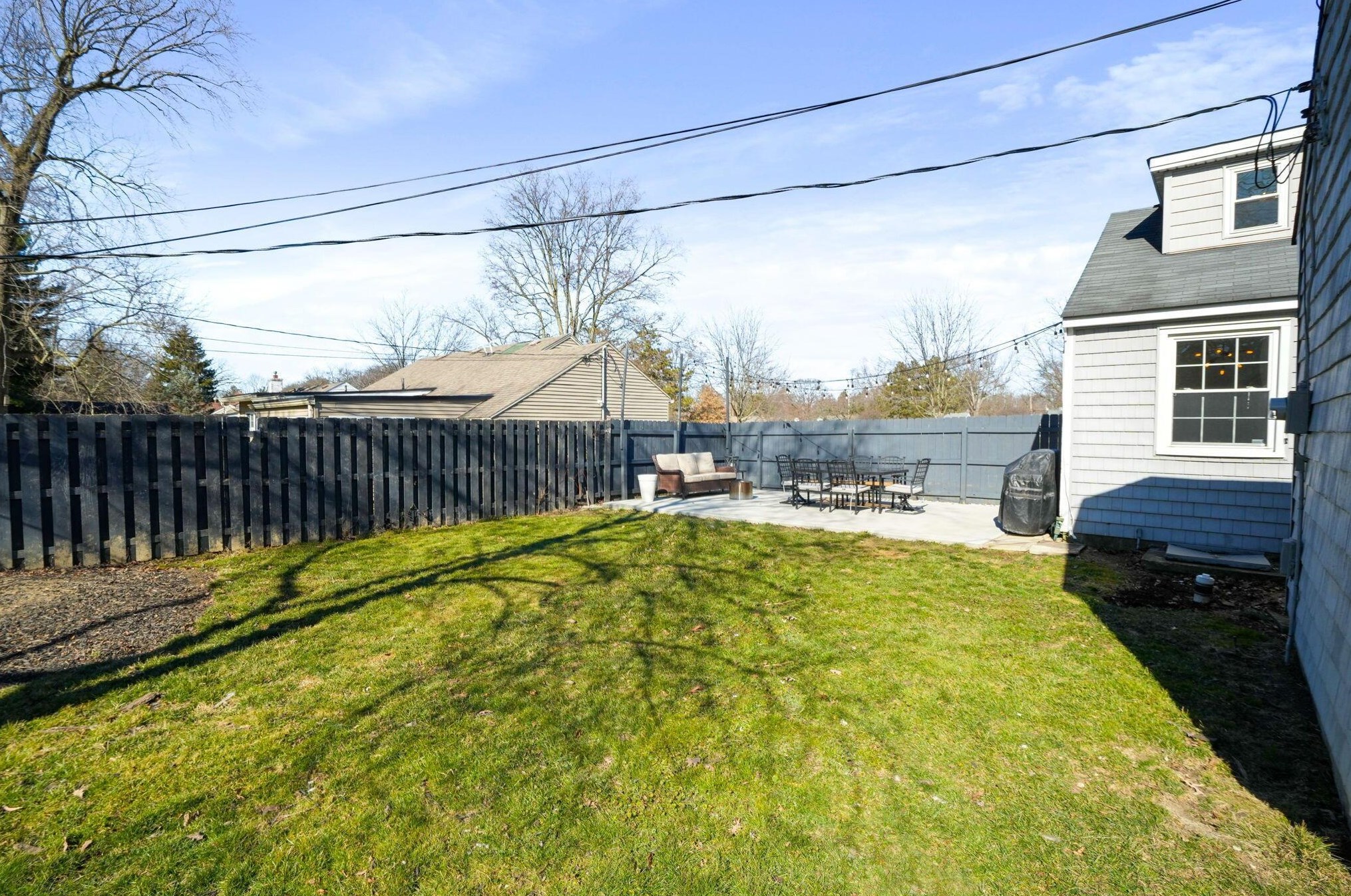 395 Selby Blvd, Columbus OH  43085-3623 exterior