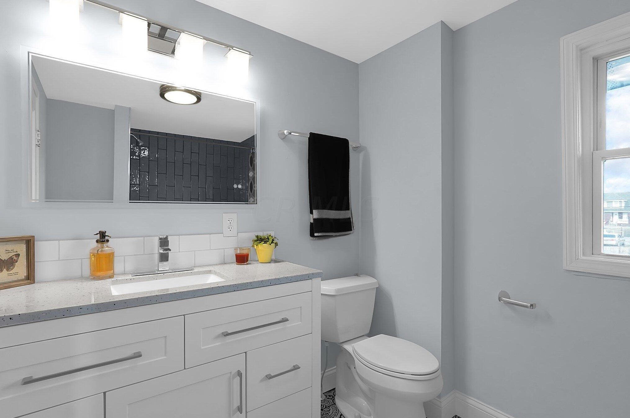 1176 Sidney St, Columbus OH  43201-2954 exterior