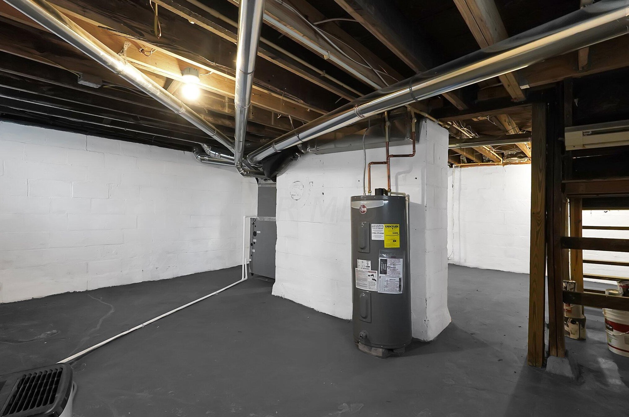 1176 Sidney St, Columbus OH  43201-2954 exterior