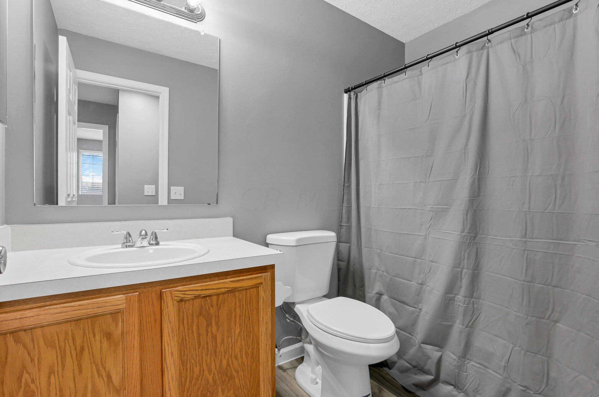 1544 Berkhard Dr, Columbus OH  43223-3385 exterior