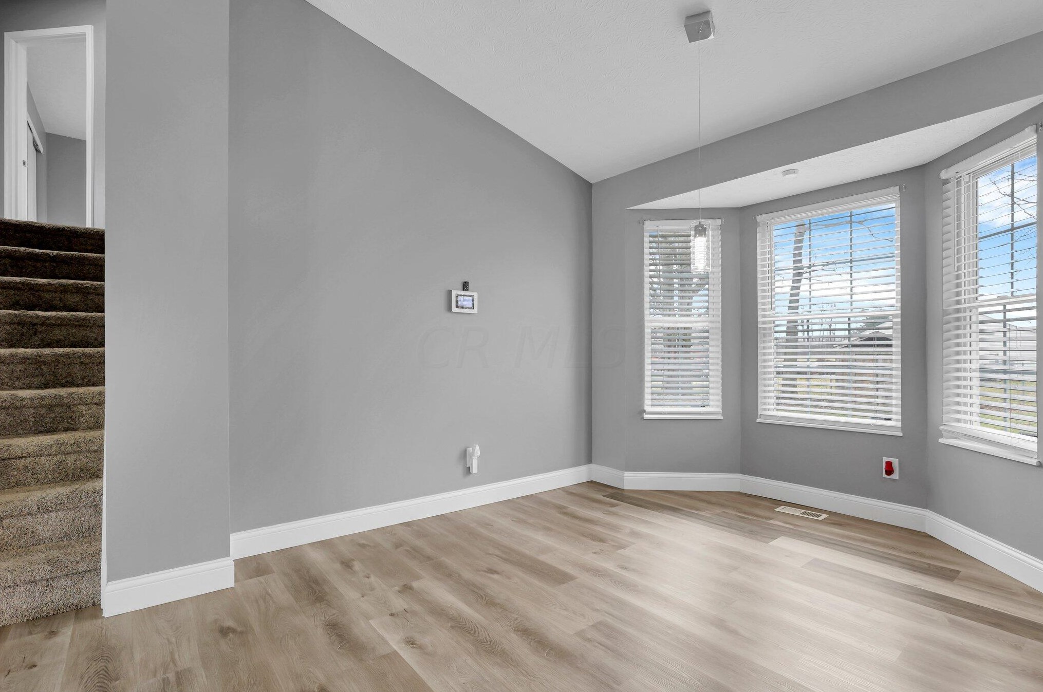 1544 Berkhard Dr, Columbus OH  43223-3385 exterior