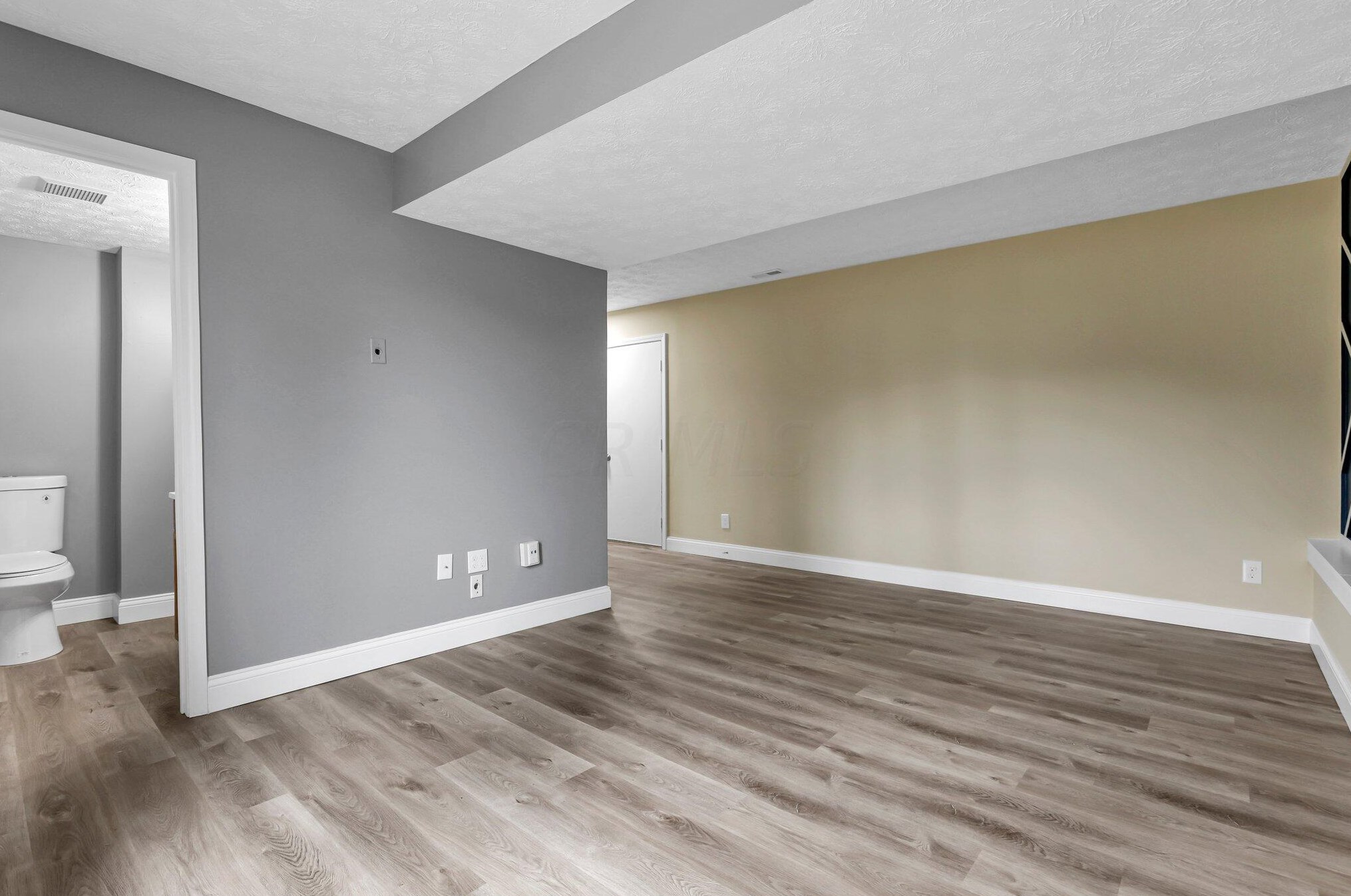 1544 Berkhard Dr, Columbus OH  43223-3385 exterior