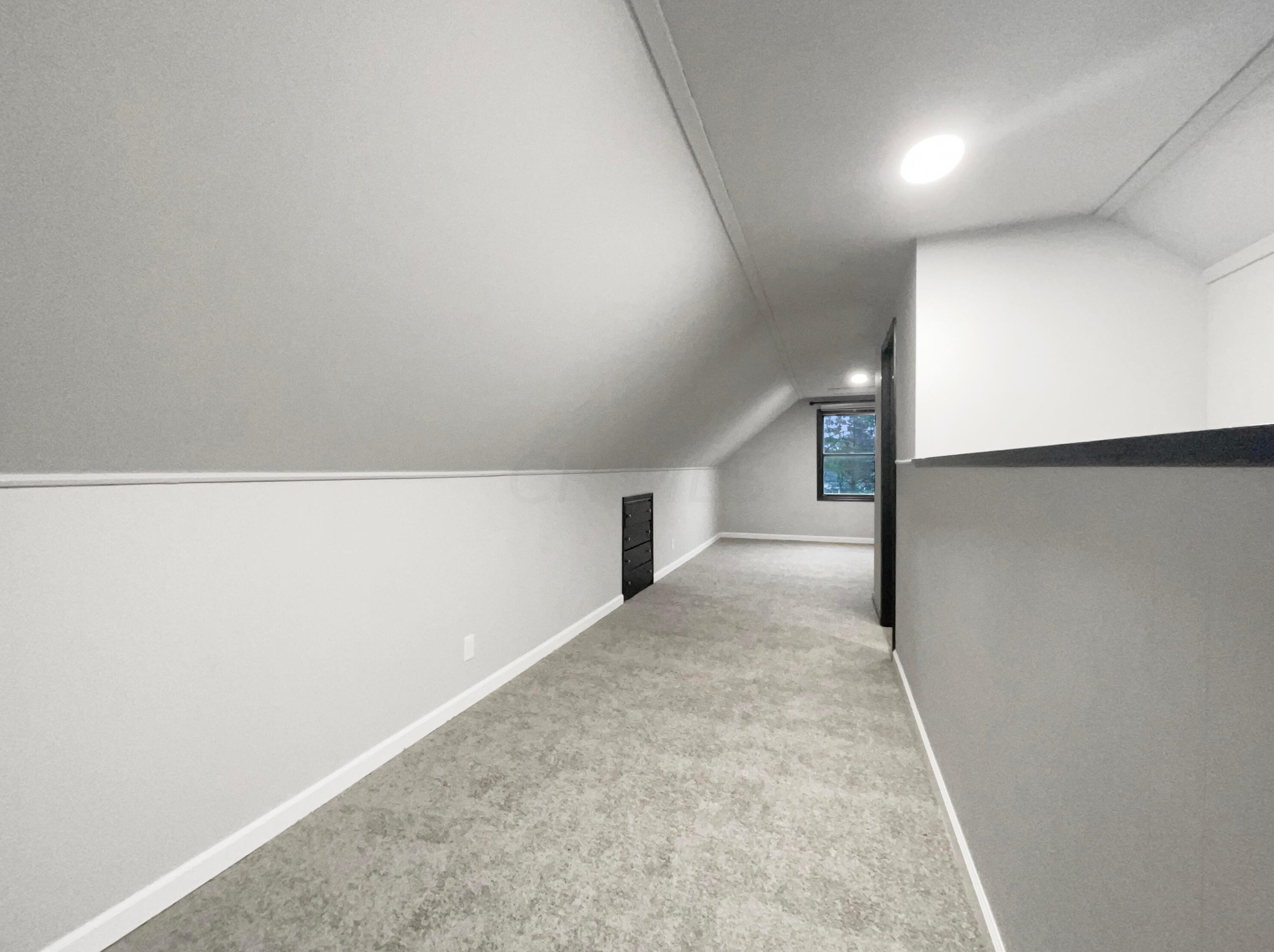 1259 Weldon Ave, Columbus OH  43224-4162 exterior