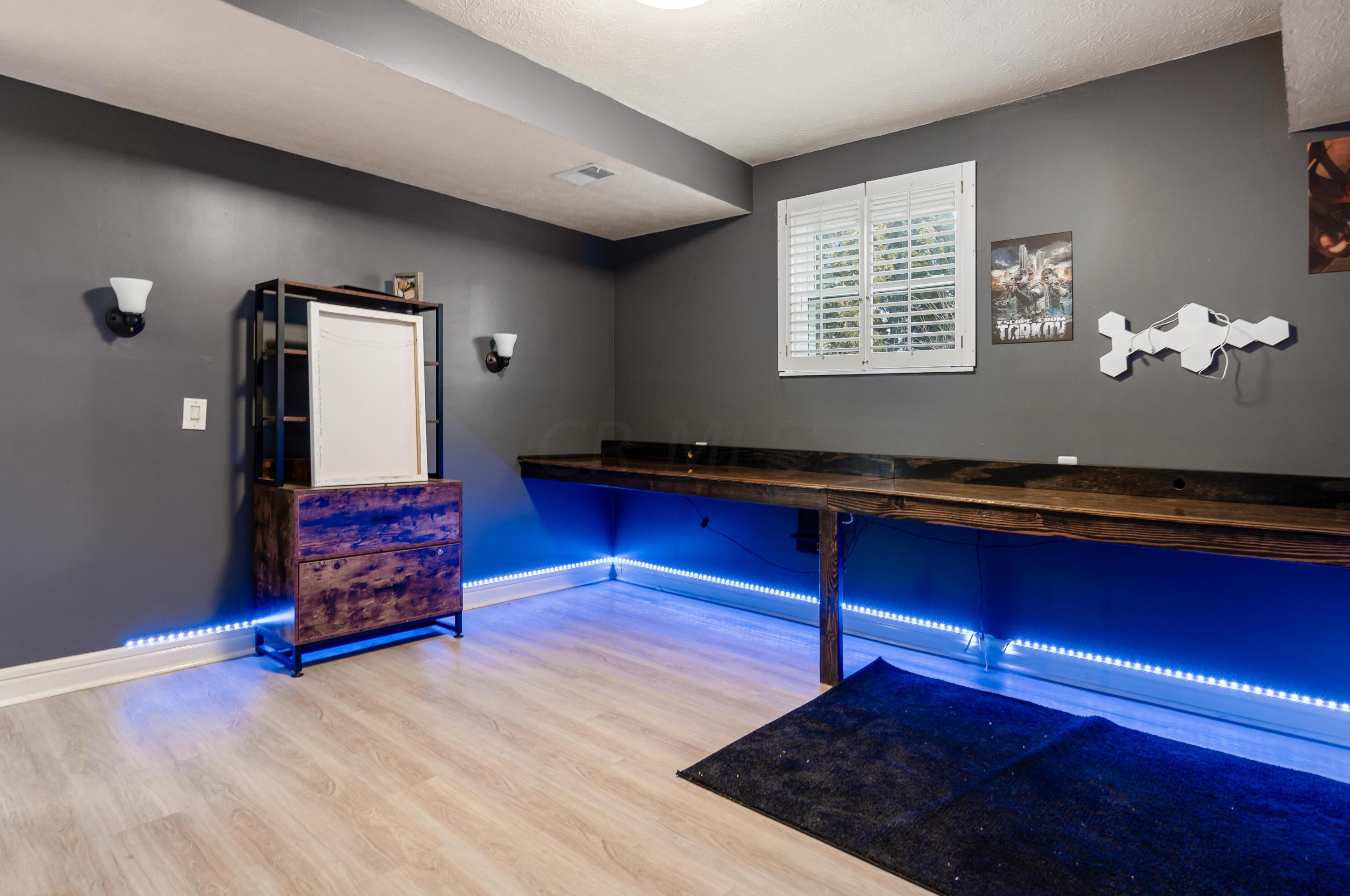 6252 Willowcrest Dr, Columbus OH  43229-2146 exterior