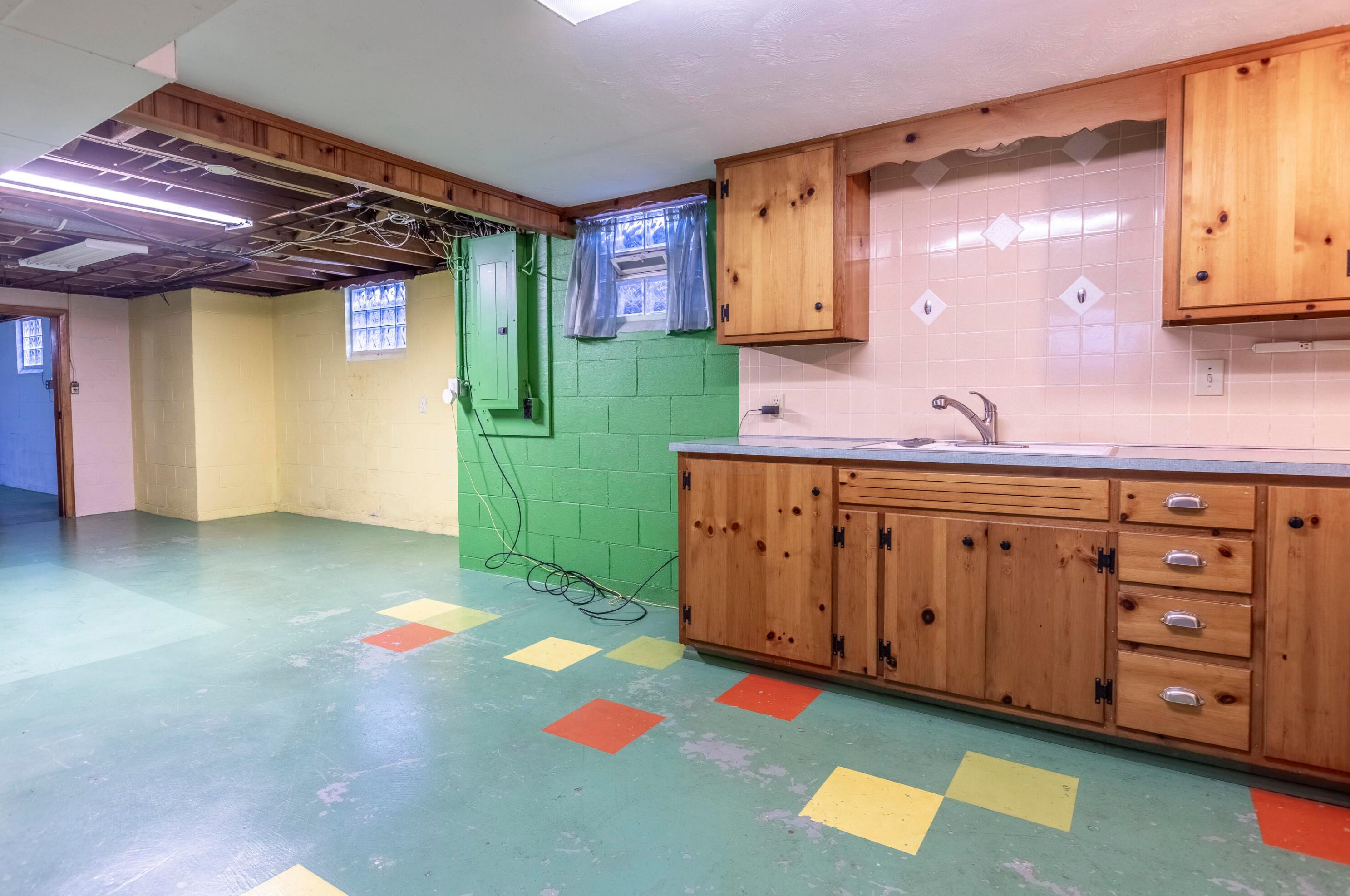 2525 Lakewood Dr, Columbus OH 43231-4859 exterior