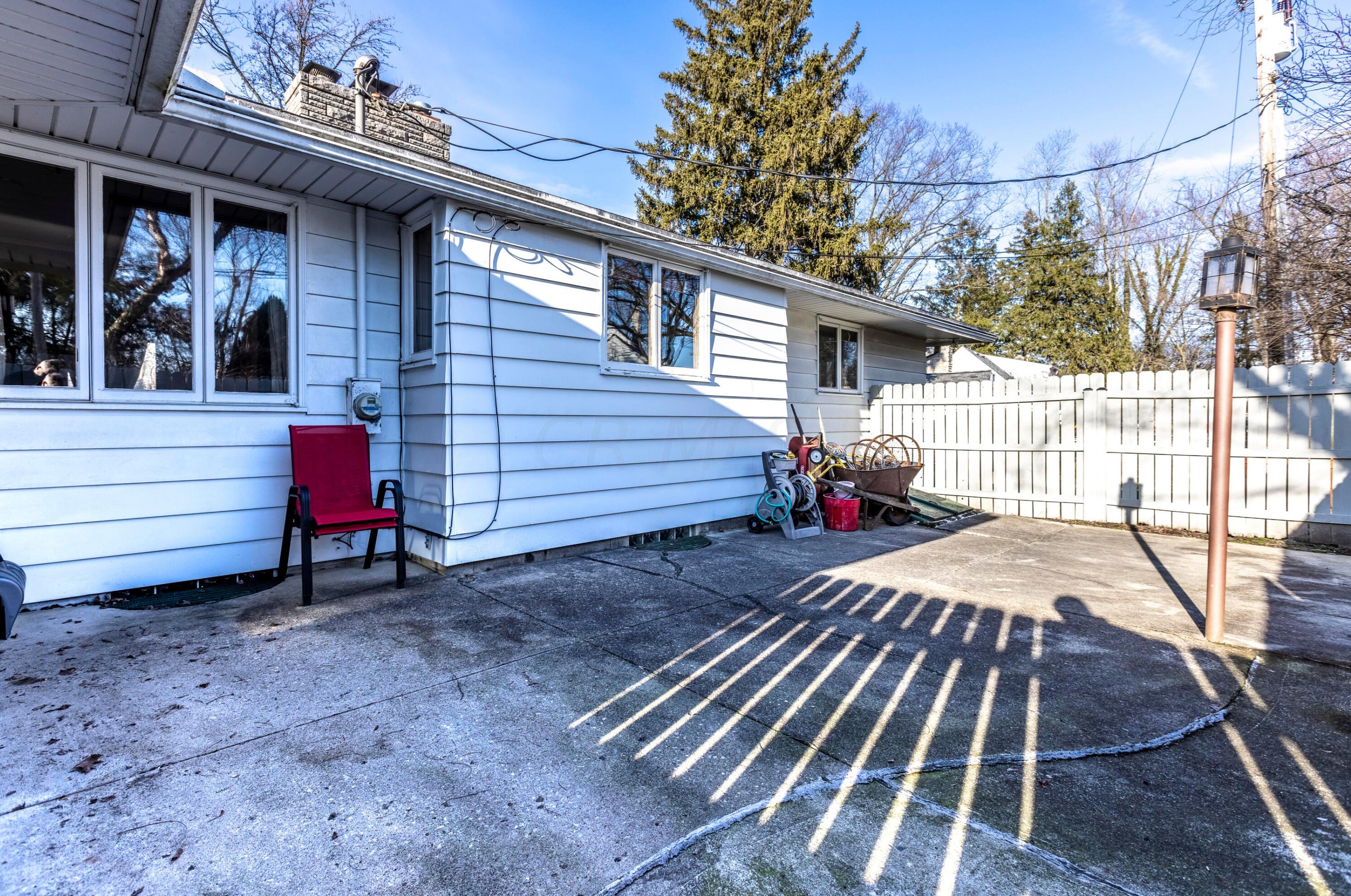 2525 Lakewood Dr, Columbus OH 43231-4859 exterior