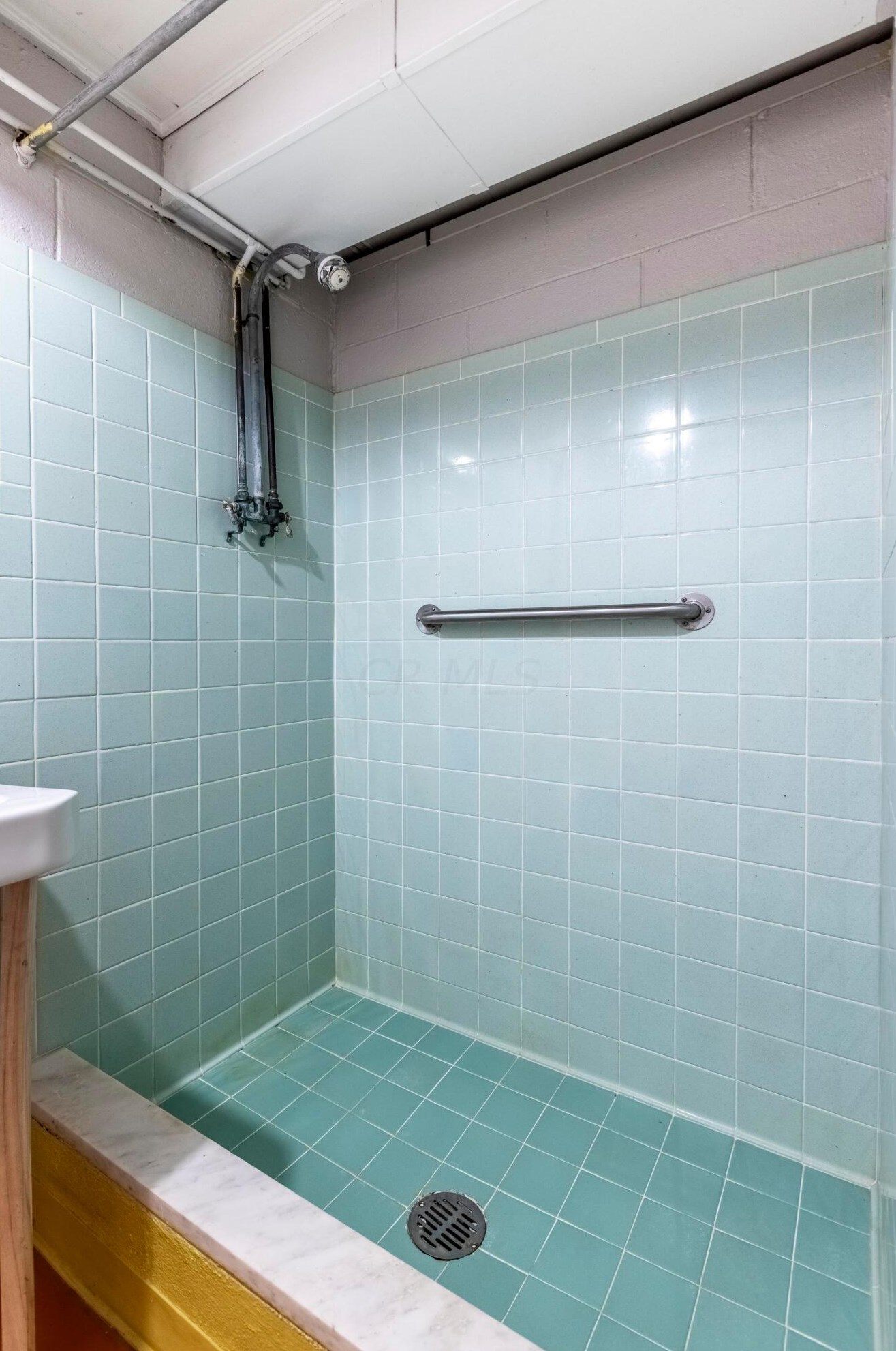 2525 Lakewood Dr, Columbus OH 43231-4859 exterior