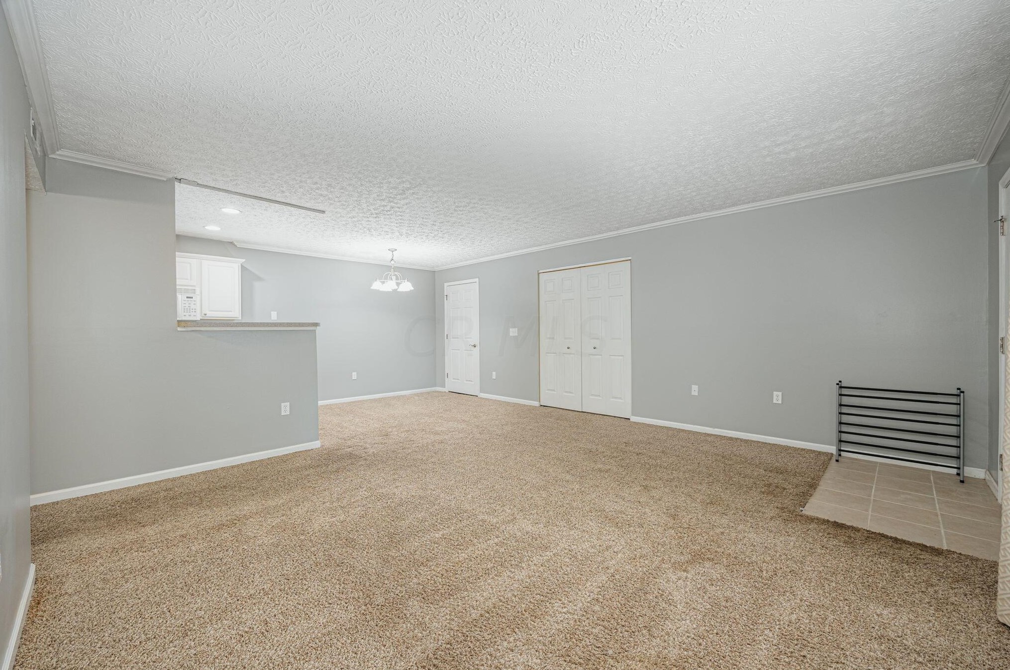 5608 Cypress Chase, Columbus OH  43228-7216 exterior