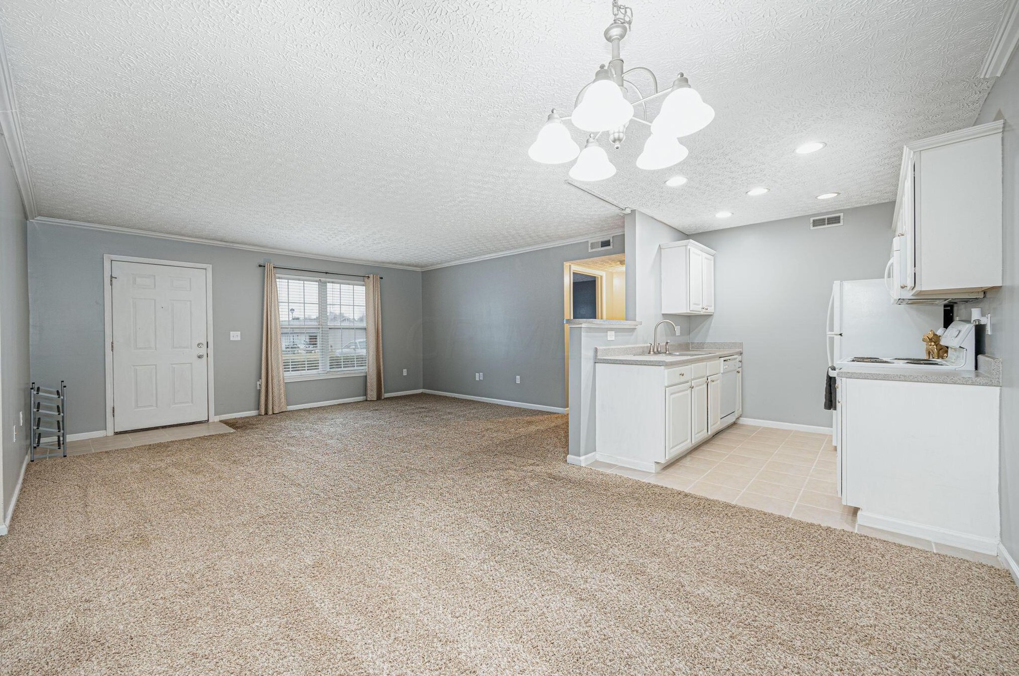 5608 Cypress Chase, Columbus OH  43228-7216 exterior