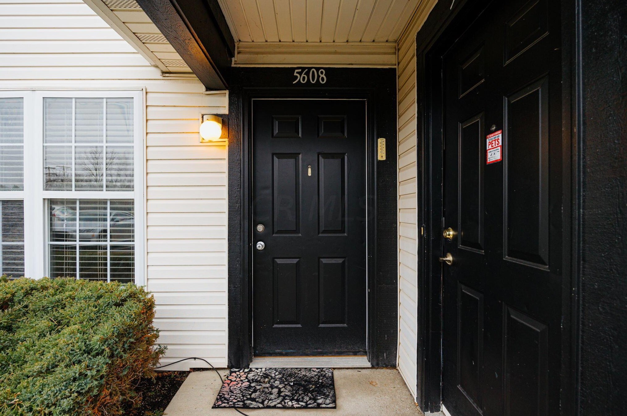 5608 Cypress Chase, Columbus OH  43228-7216 exterior