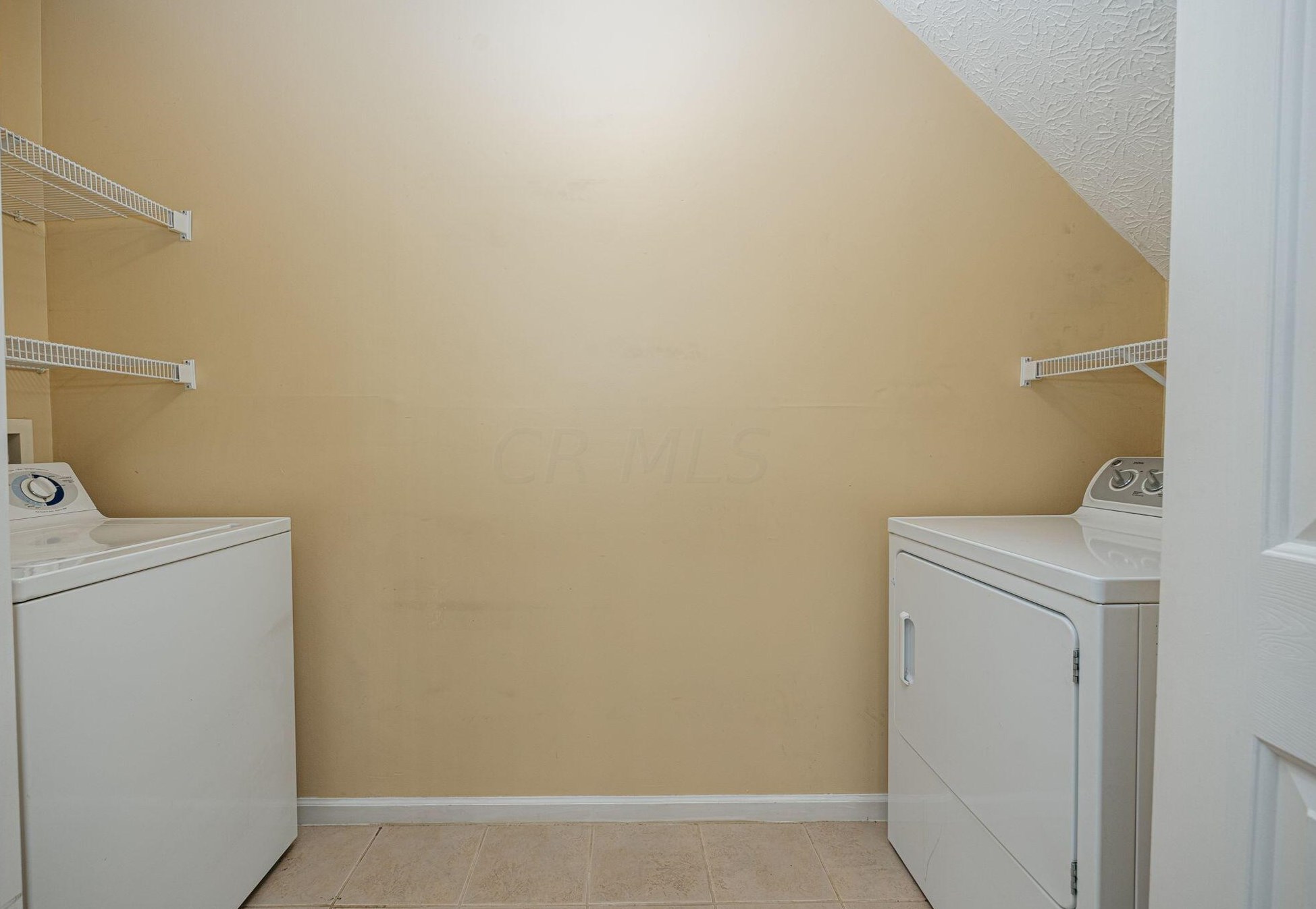 5608 Cypress Chase, Columbus OH  43228-7216 exterior