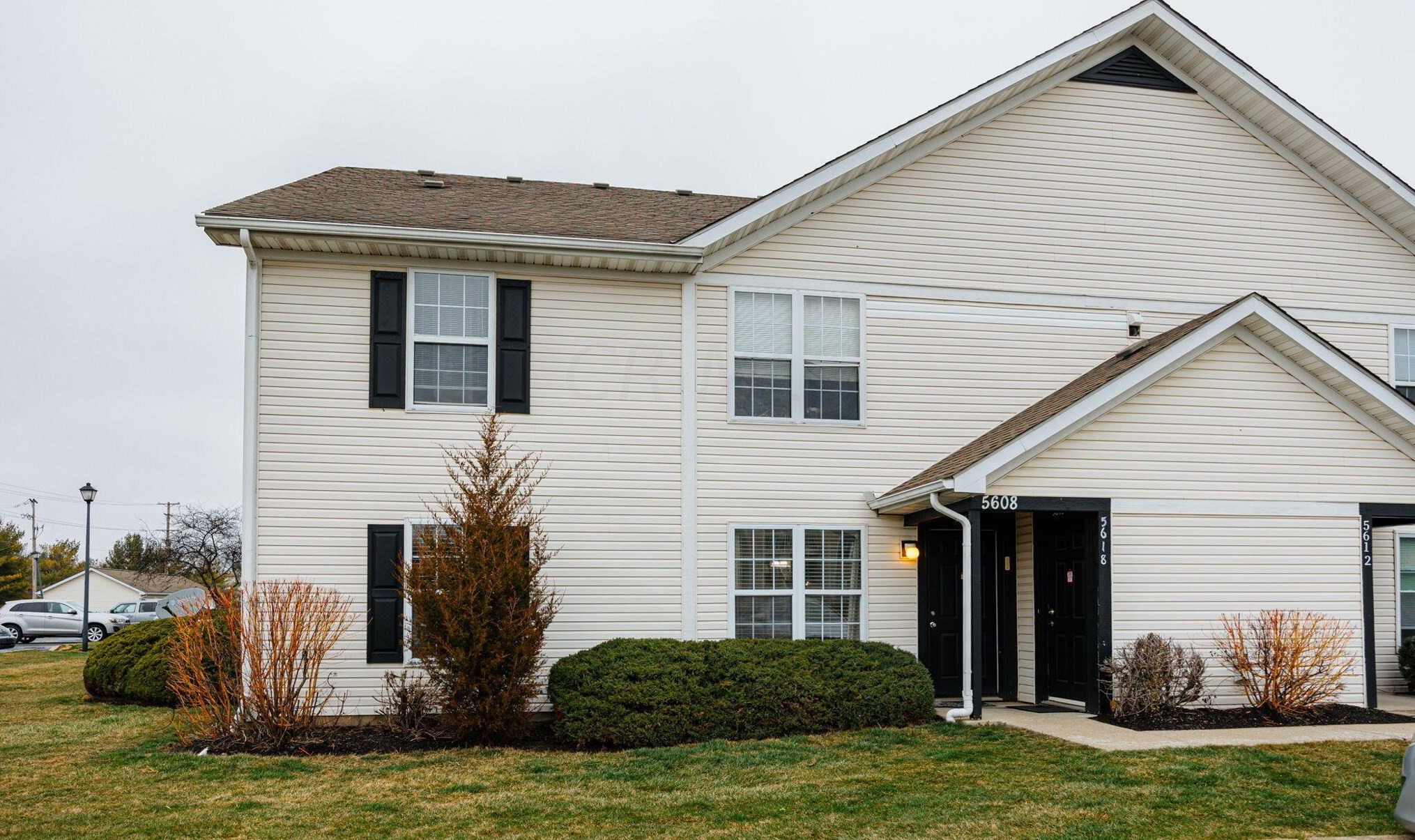 5608 Cypress Chase, Columbus OH  43228-7216 exterior