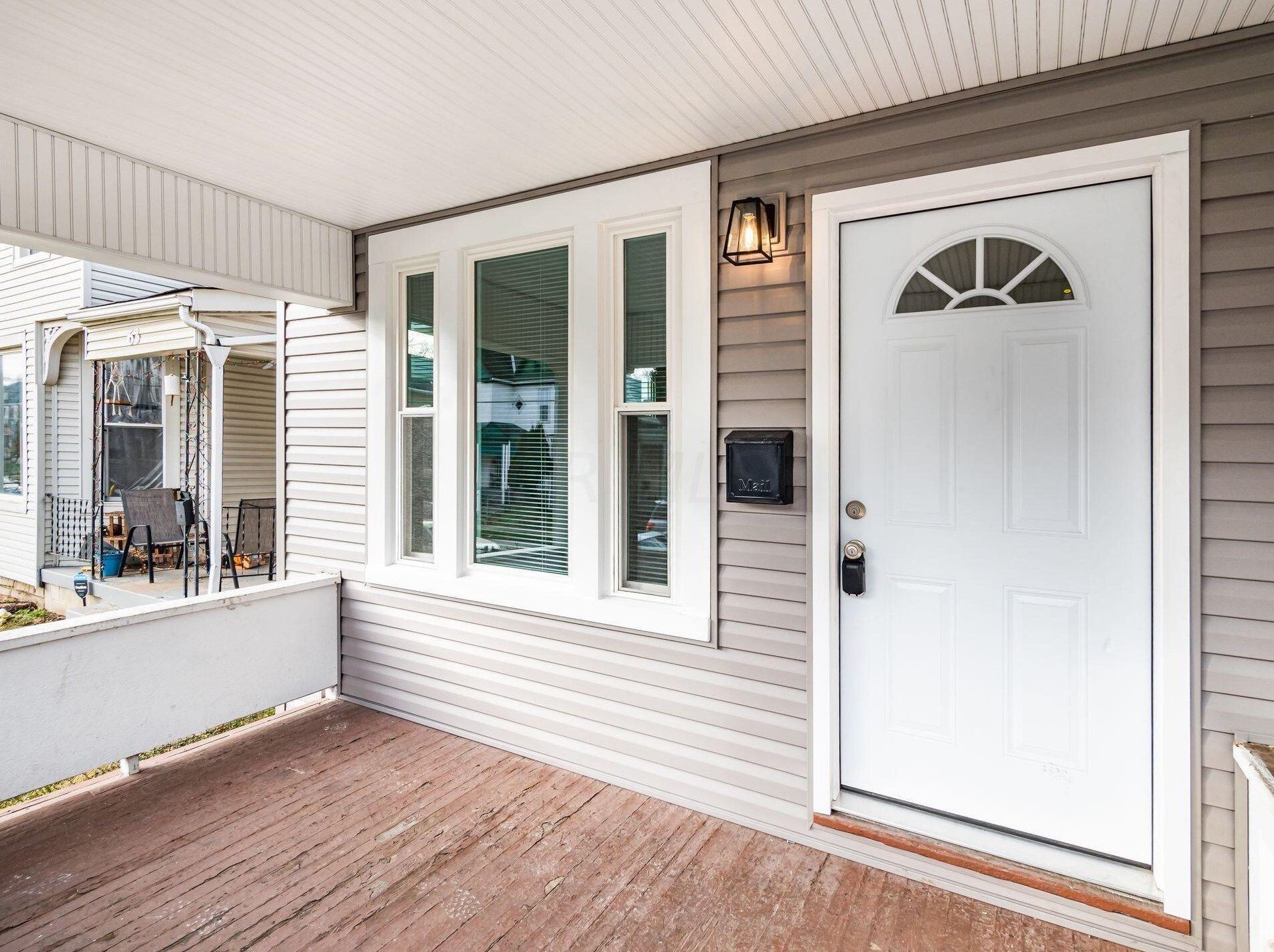 57 Hawkes Ave, Columbus OH  43222-1429 exterior