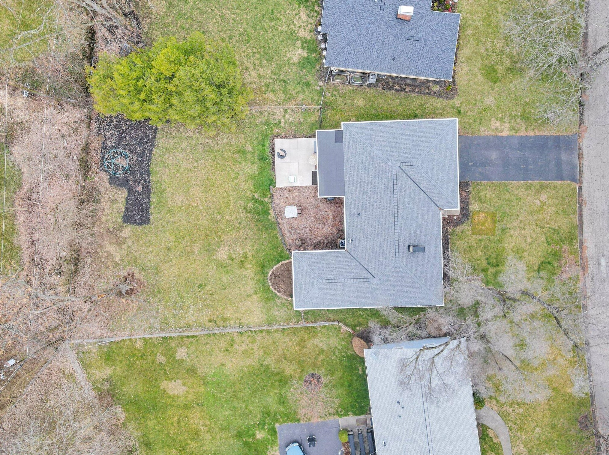 2887 Clermont Rd, Columbus OH  43209-3017 exterior