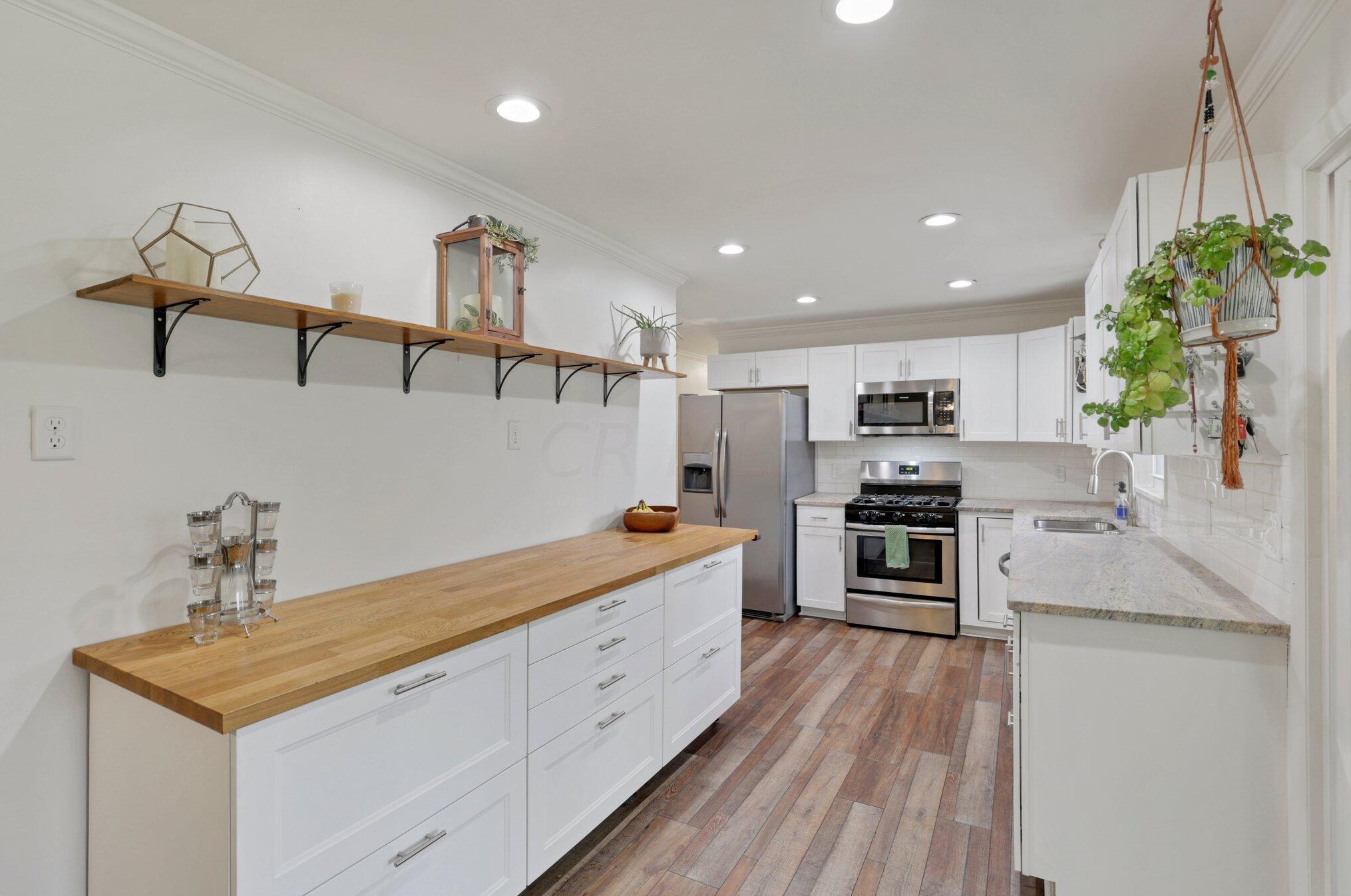 2887 Clermont Rd, Columbus OH  43209-3017 exterior