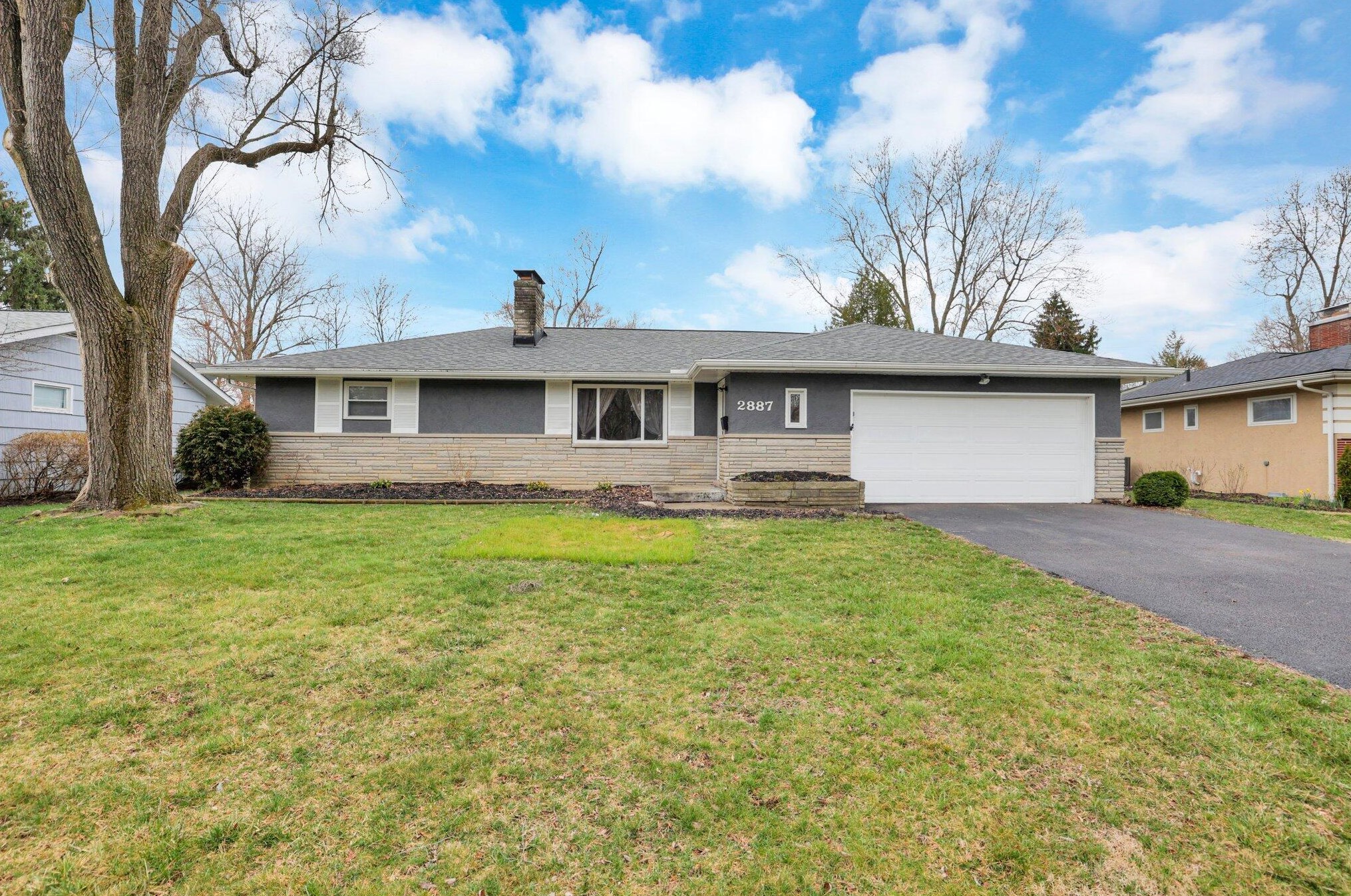 2887 Clermont Rd, Columbus OH  43209-3017 exterior