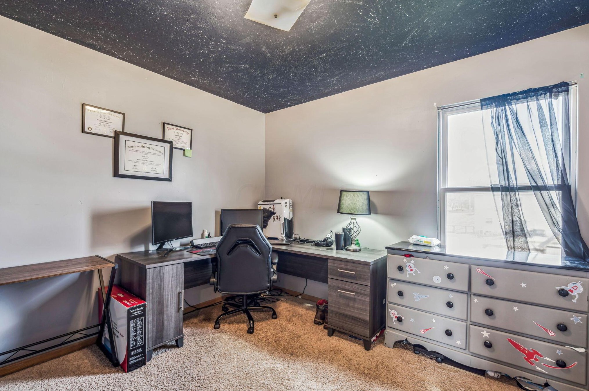 80 Richard Ave, Ashville OH  43103-9000 exterior