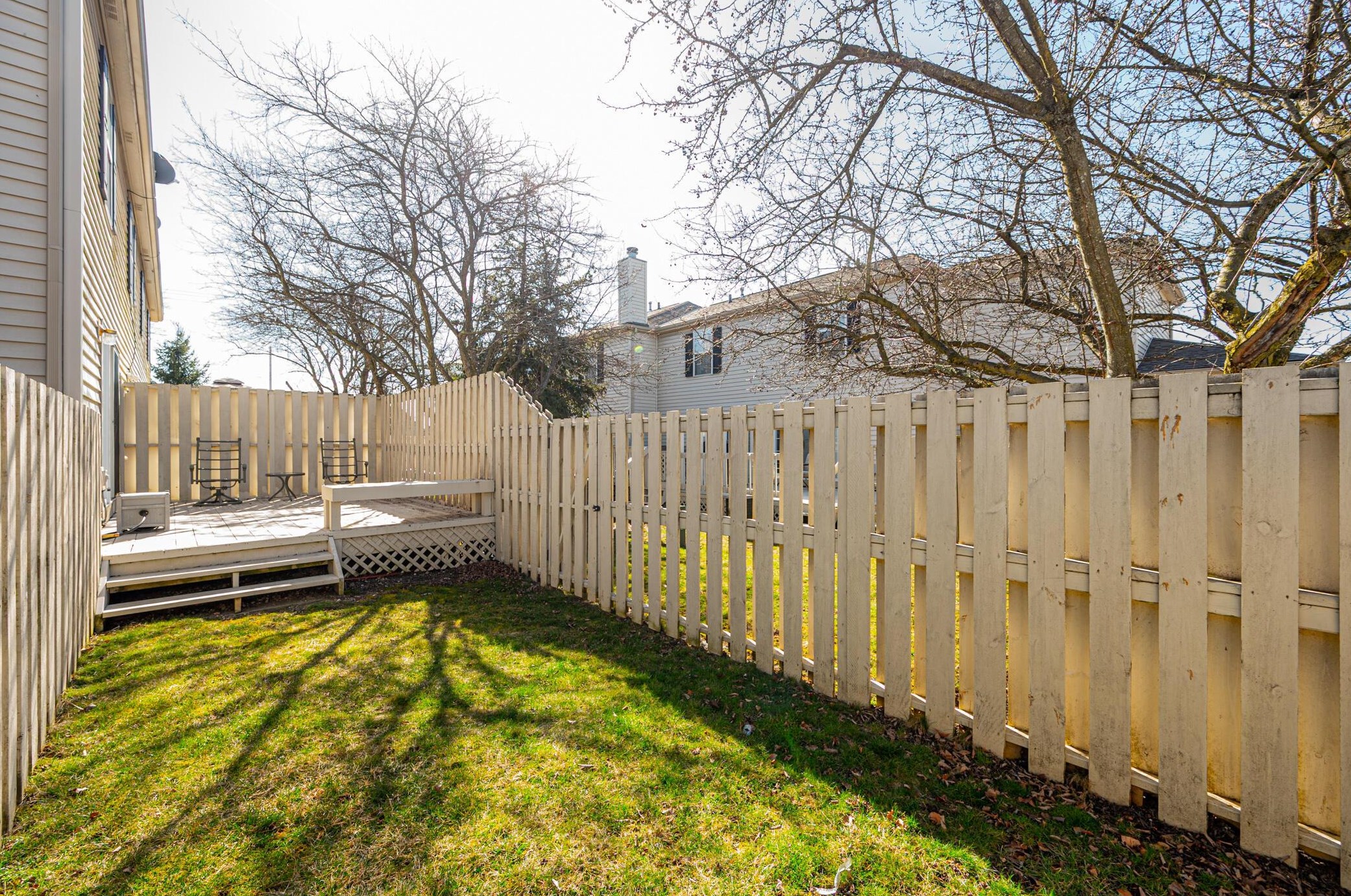 2451 Winona Dr, Columbus OH  43235-5540 exterior