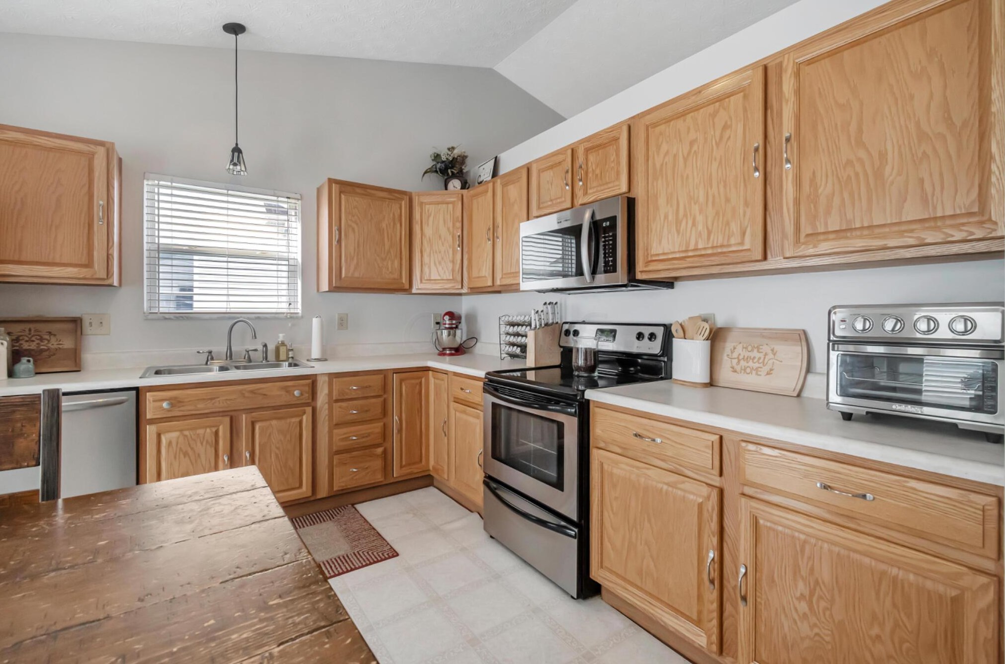 522 Farm Hill Ct, Blacklick OH  43004-9088 exterior